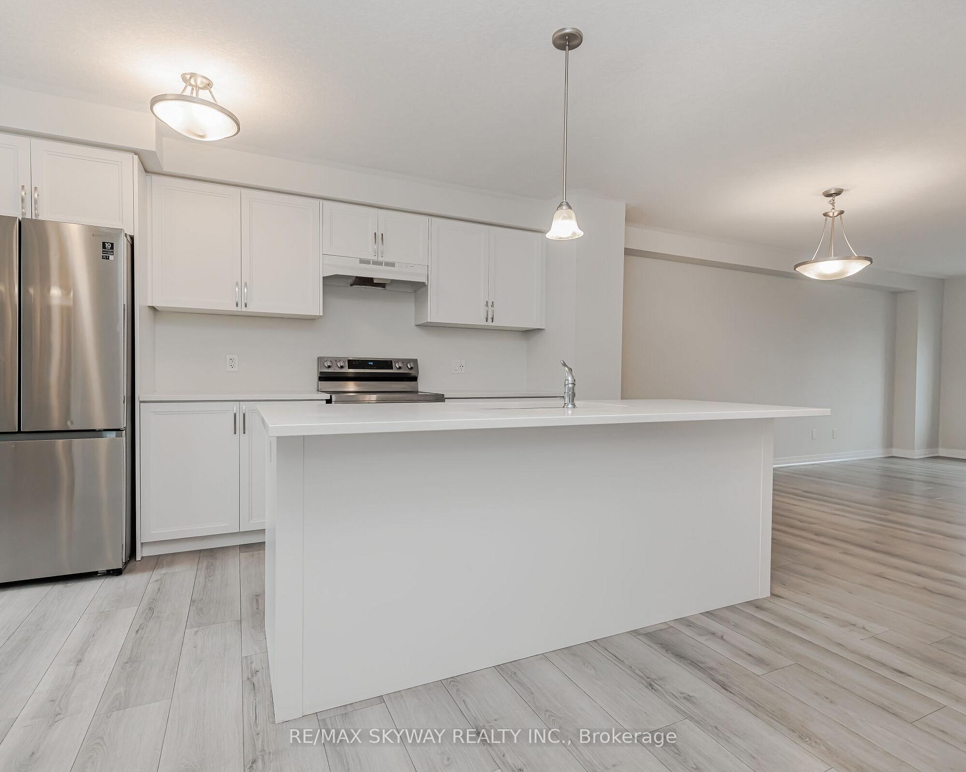 Photo 15 of Unit 5, 311 Woolwich Street, Waterloo, University Downs — HOMEH