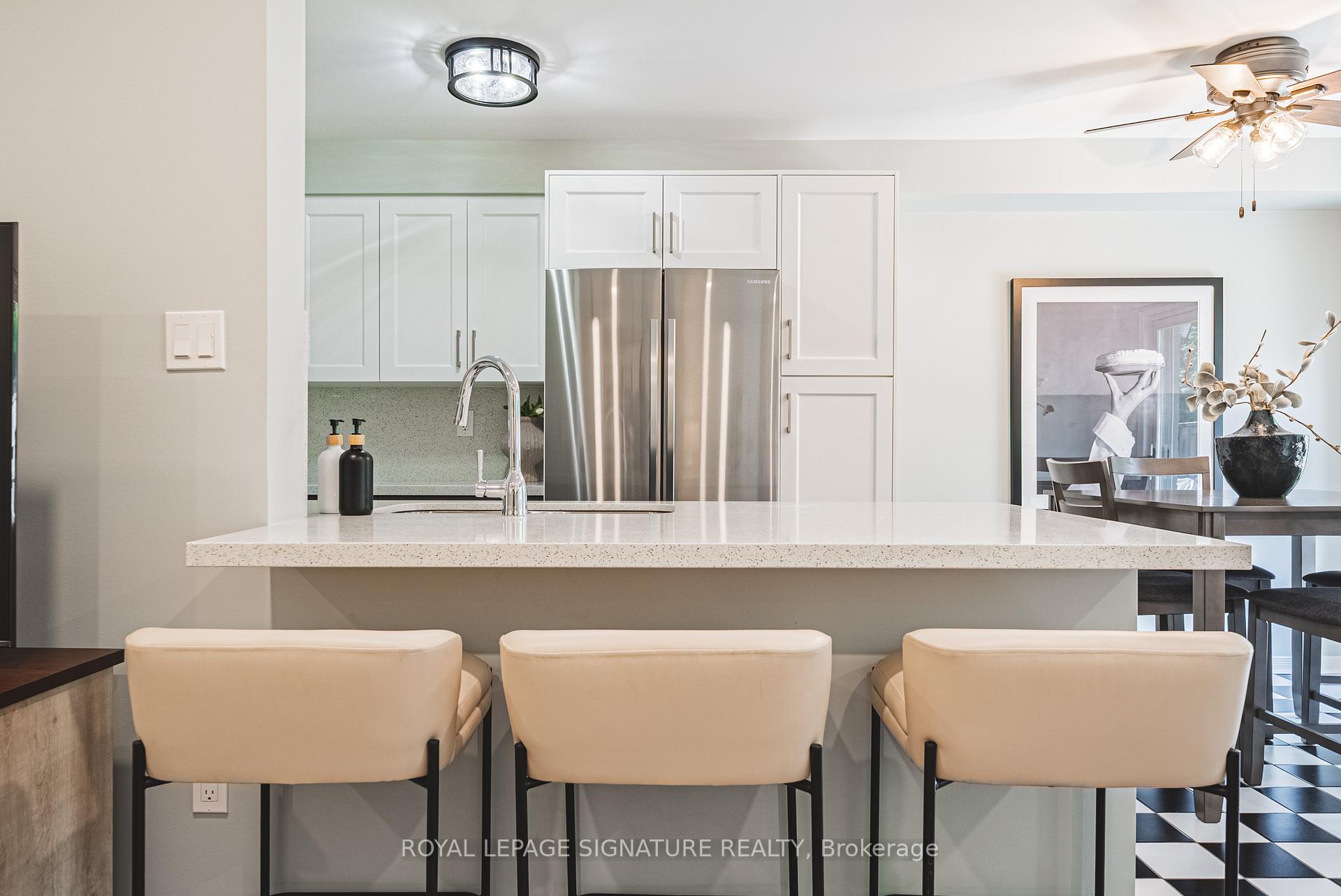 Photo 12 of Unit 11, 819 Upper Paradise Road, Hamilton, Gilkson — HOMEH