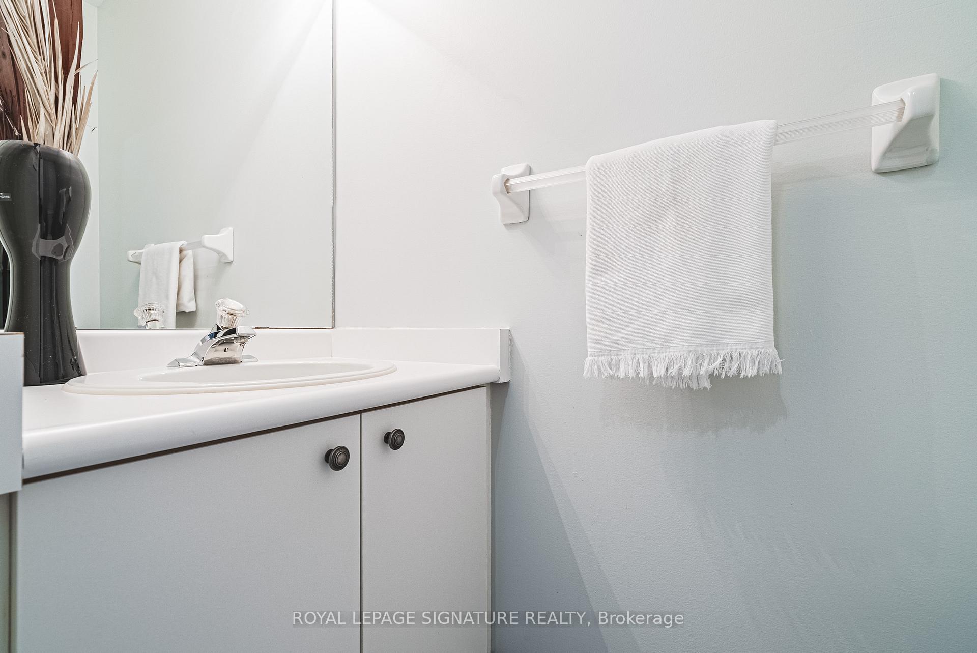 Photo 18 of Unit 11, 819 Upper Paradise Road, Hamilton, Gilkson — HOMEH
