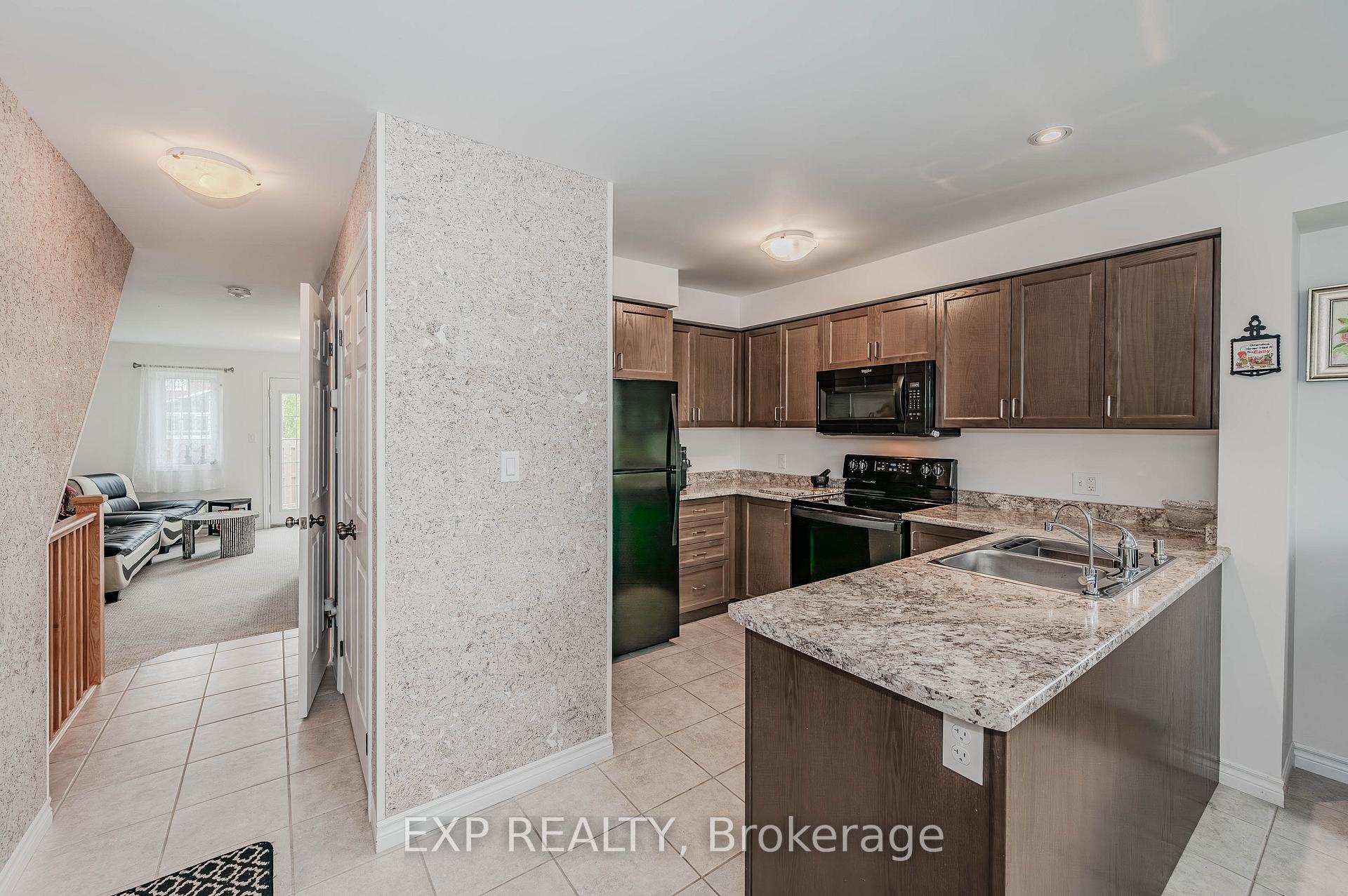 Photo 2 of Unit 1A, 85 Mullin Drive, Guelph, Victoria North — HOMEH