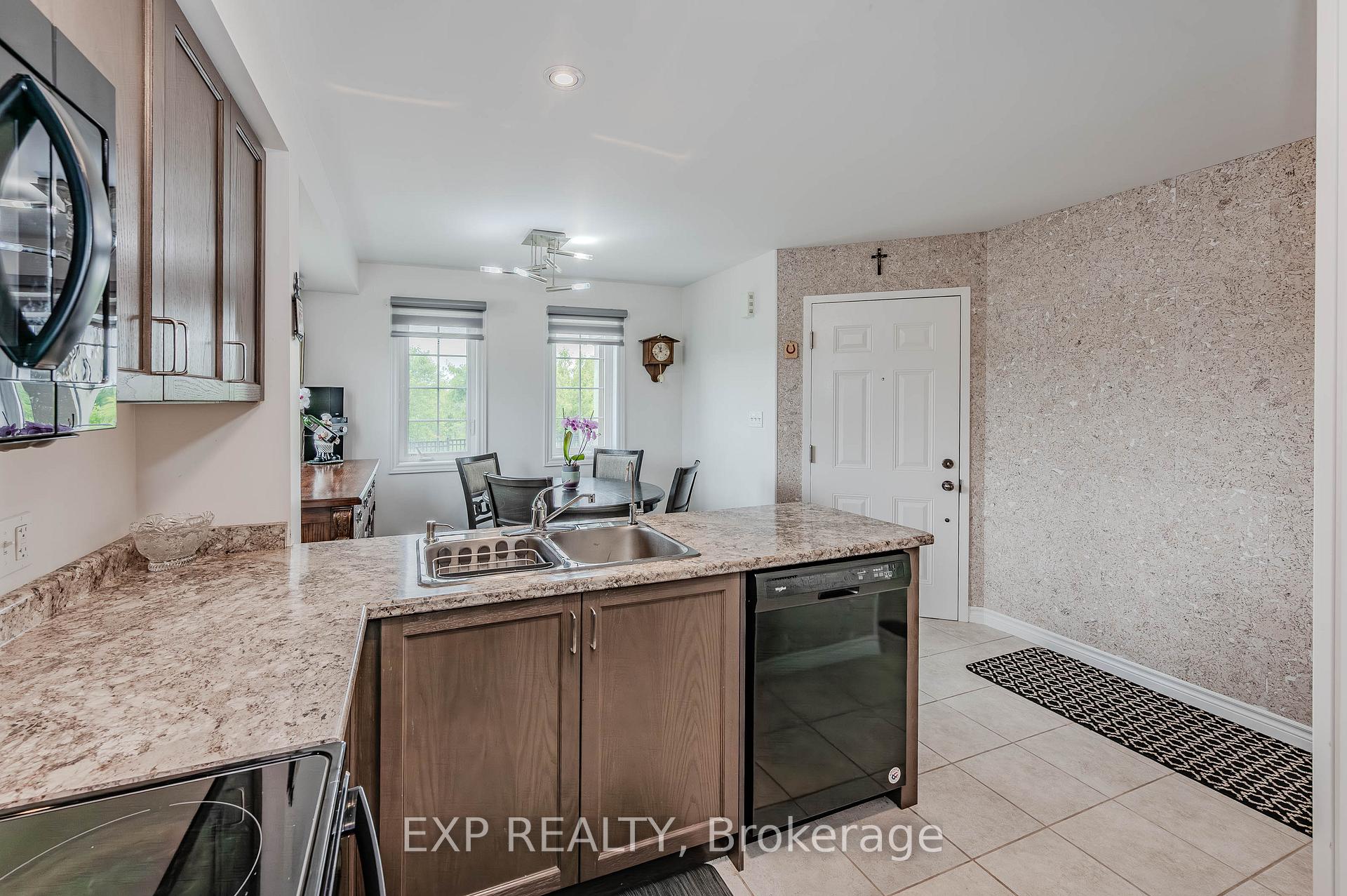 Photo 3 of Unit 1A, 85 Mullin Drive, Guelph, Victoria North — HOMEH