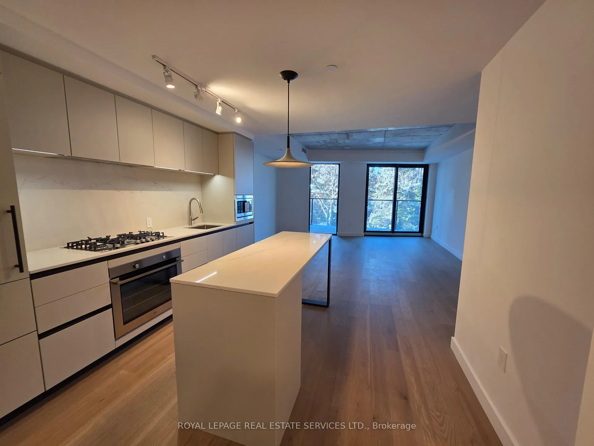 Photo 2 of Unit 308, 1720 Bayview Avenue, Toronto, Mount Pleasant East — HOMEH