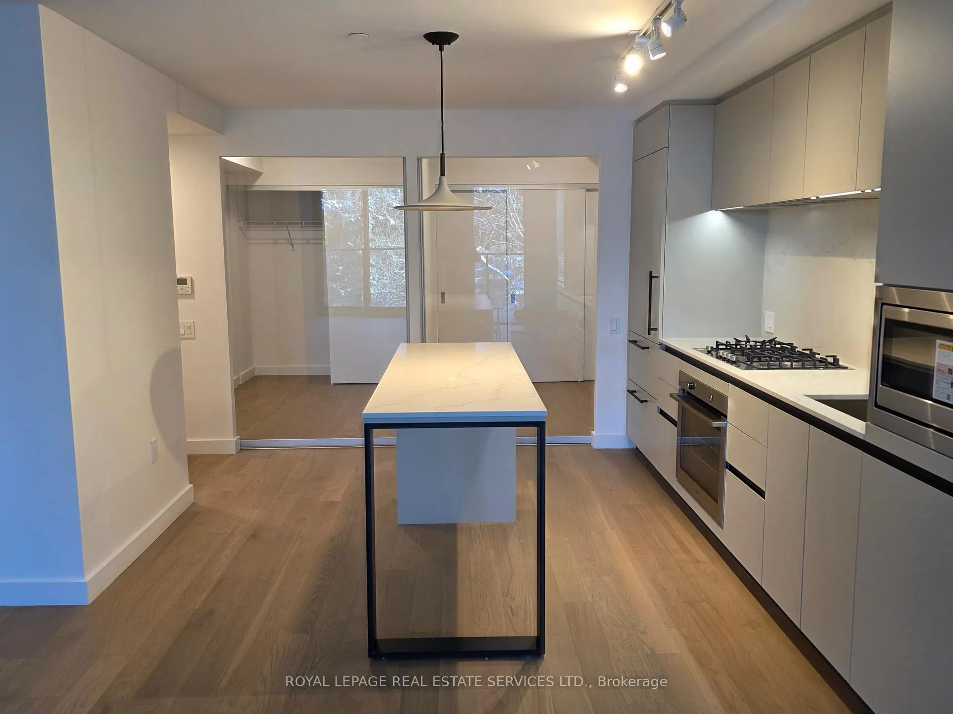 Photo 4 of Unit 308, 1720 Bayview Avenue, Toronto, Mount Pleasant East — HOMEH