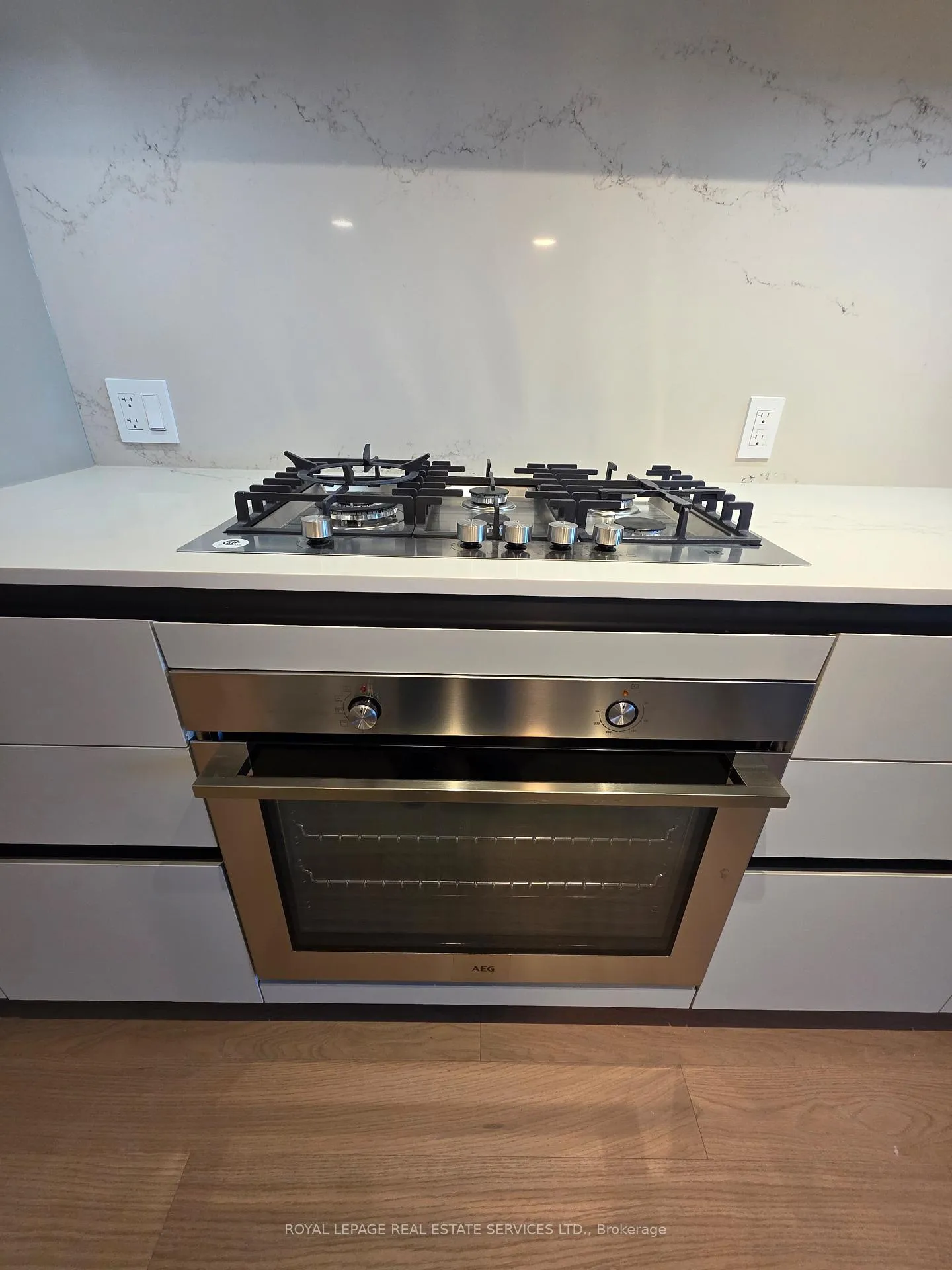 Photo 5 of Unit 308, 1720 Bayview Avenue, Toronto, Mount Pleasant East — HOMEH