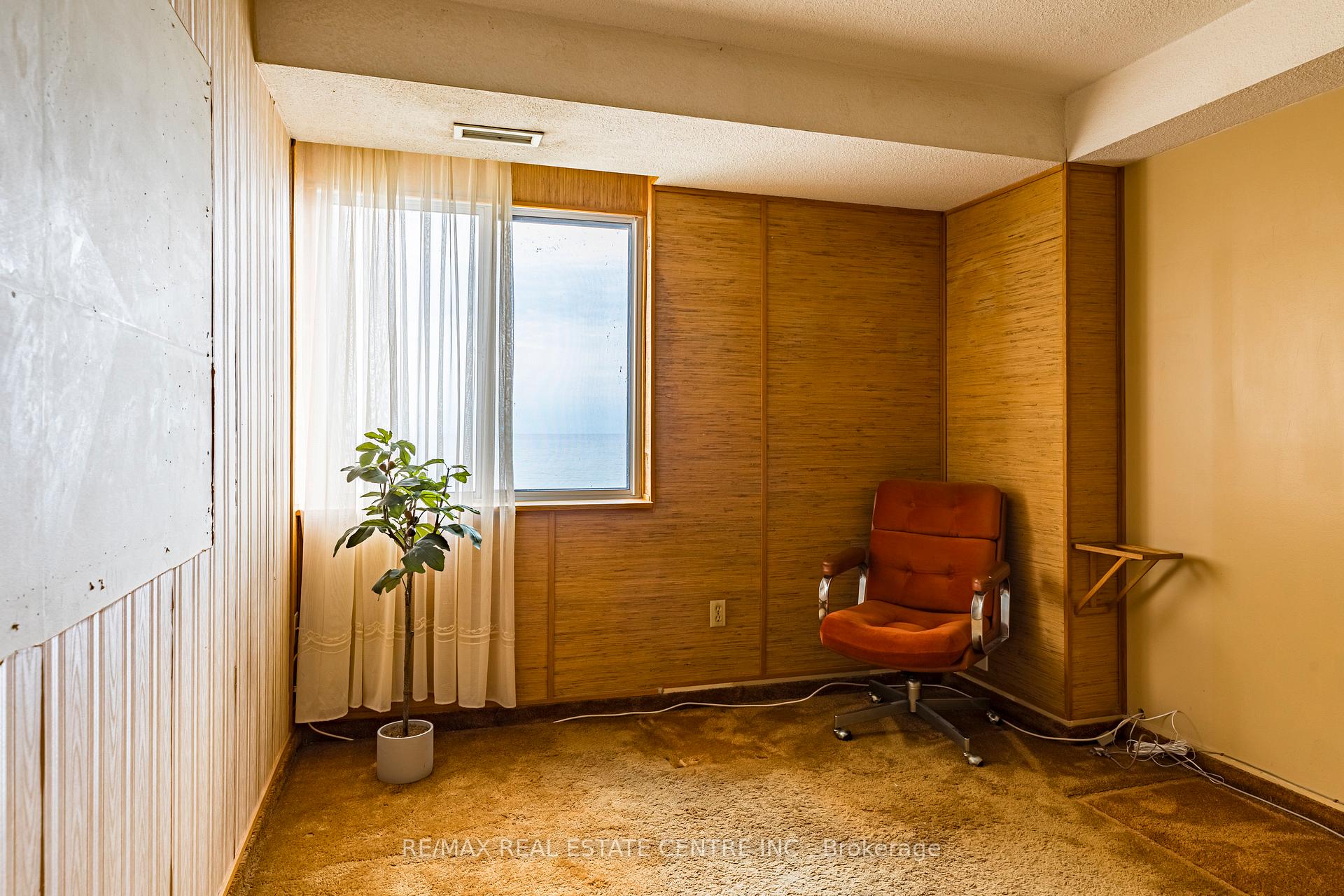 Photo 19 of Unit 1808, 301 Frances Avenue, Hamilton, Lakeshore — HOMEH