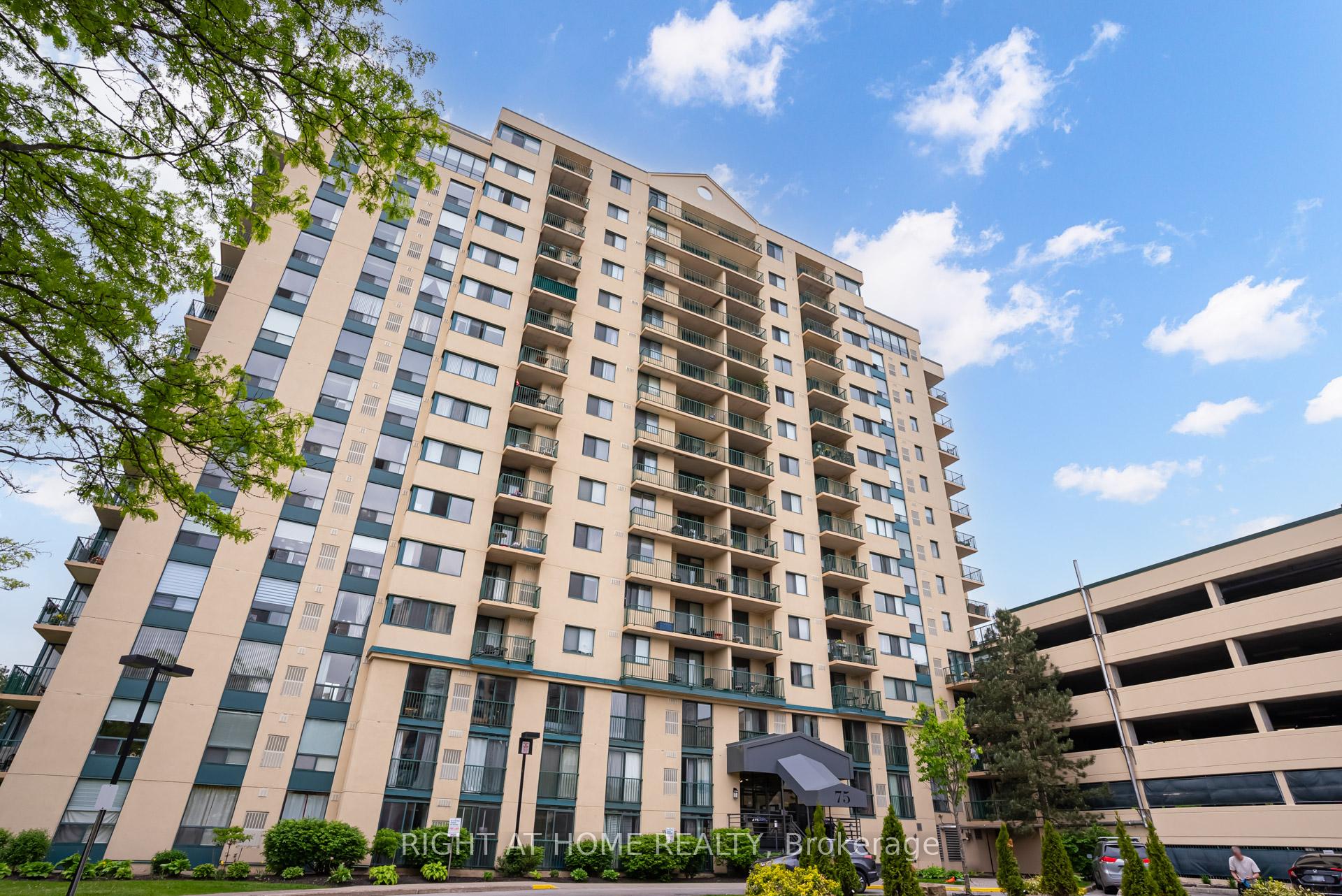 Photo 1 of Unit 1701, 75 Ellen Street, Barrie, Lakeshore — HOMEH
