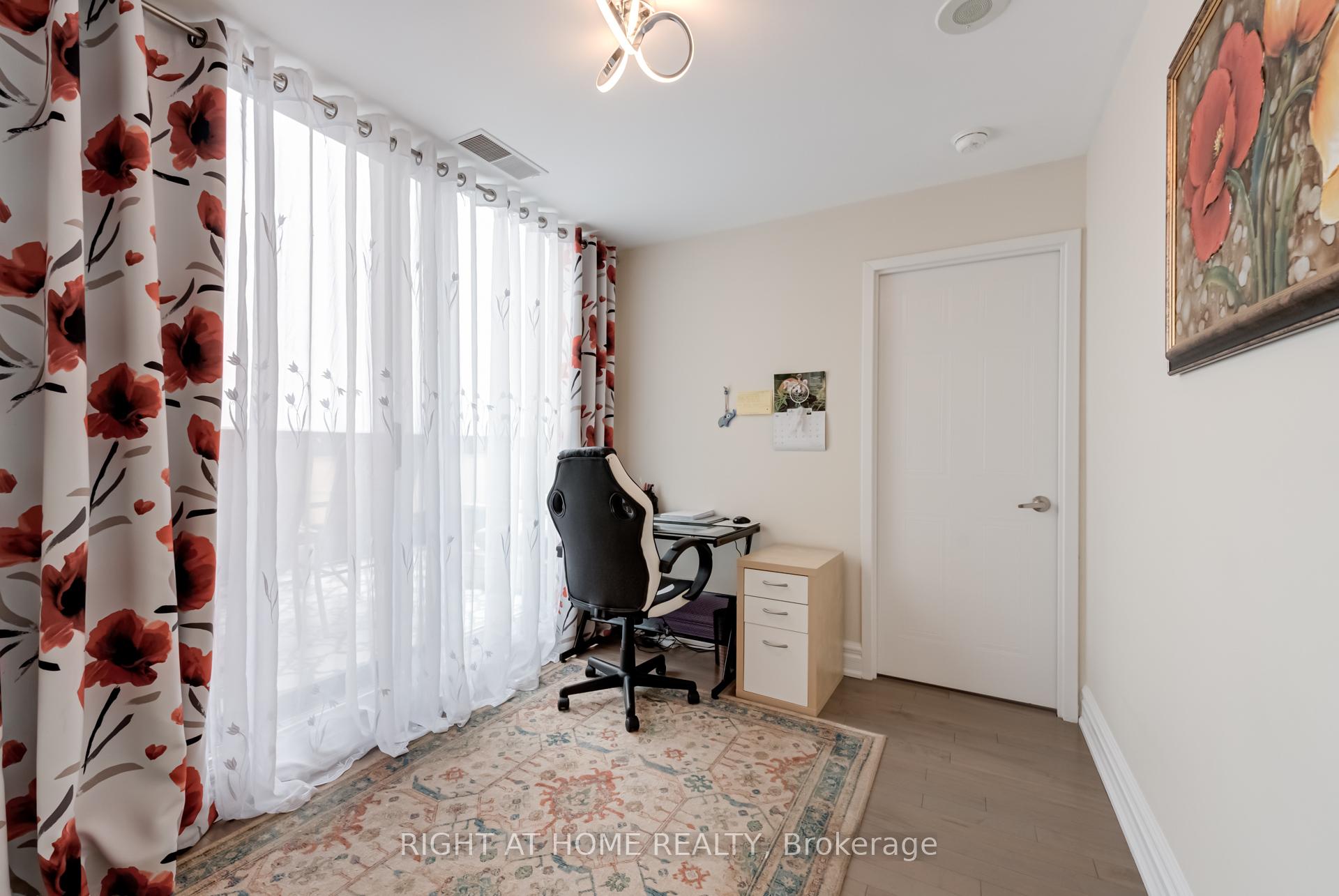 Photo 14 of Unit 1701, 75 Ellen Street, Barrie, Lakeshore — HOMEH