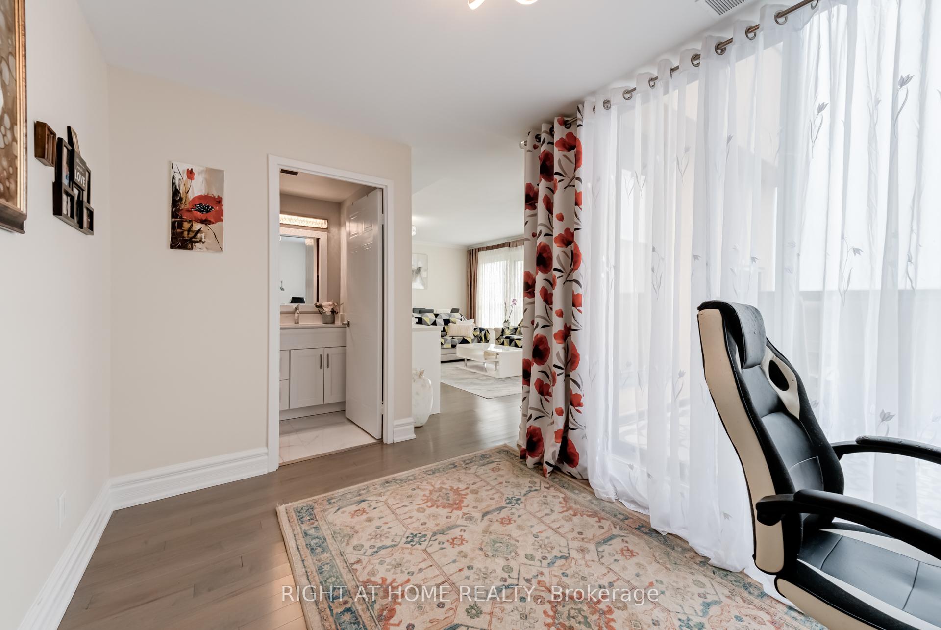 Photo 15 of Unit 1701, 75 Ellen Street, Barrie, Lakeshore — HOMEH