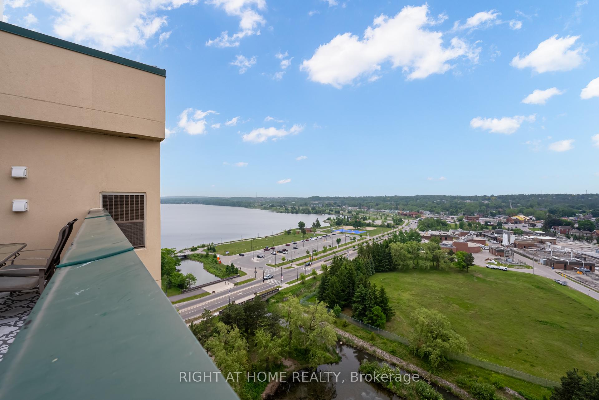 Photo 22 of Unit 1701, 75 Ellen Street, Barrie, Lakeshore — HOMEH