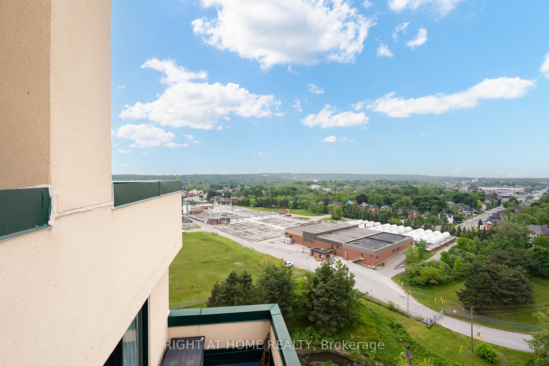 Photo 27 of Unit 1701, 75 Ellen Street, Barrie, Lakeshore — HOMEH