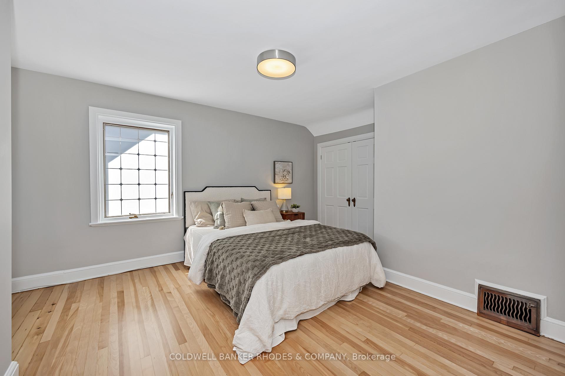 Photo 31 of 421 Hinton Avenue S, Ottawa, Civic Hospital — HOMEH