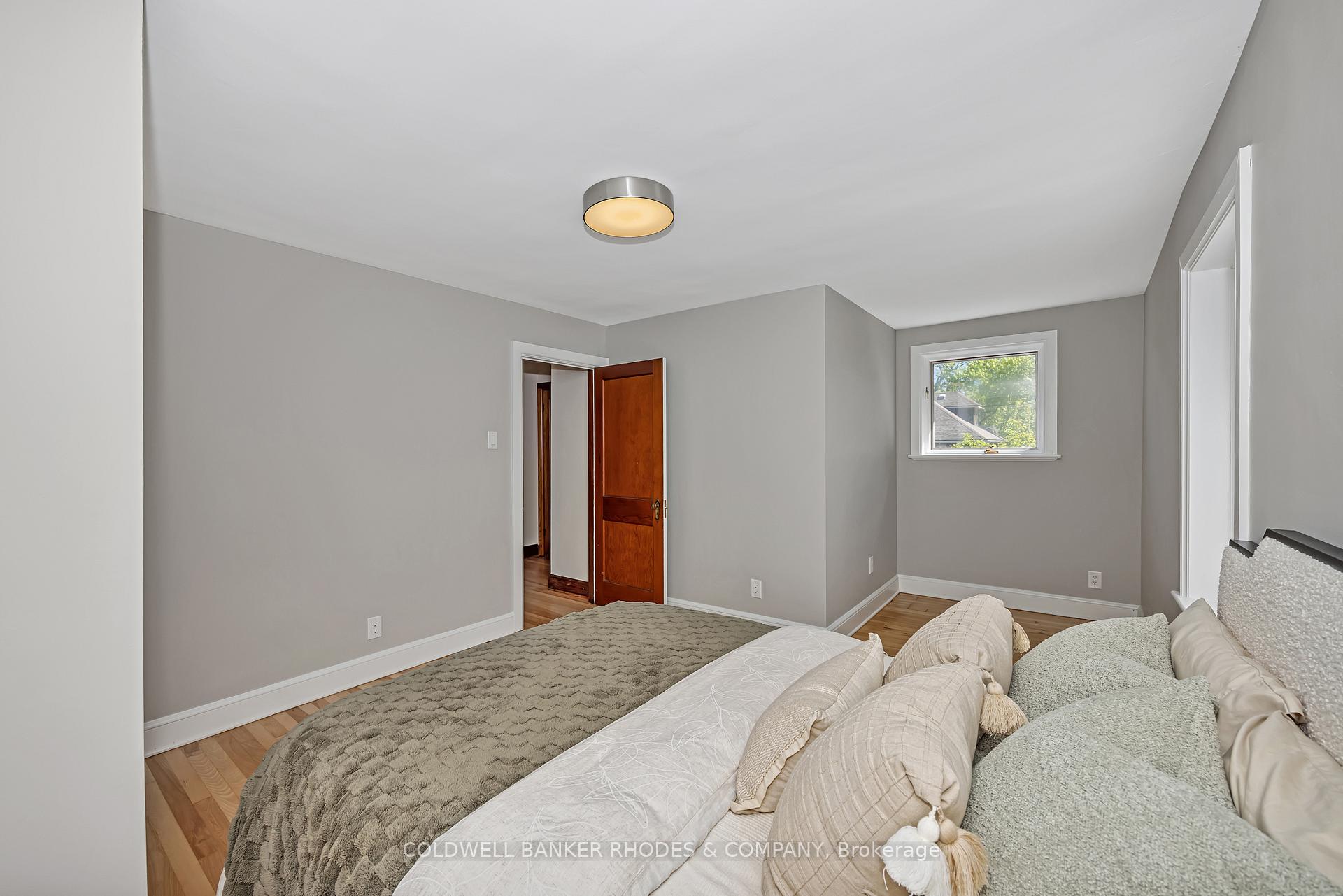 Photo 29 of 421 Hinton Avenue S, Ottawa, Civic Hospital — HOMEH