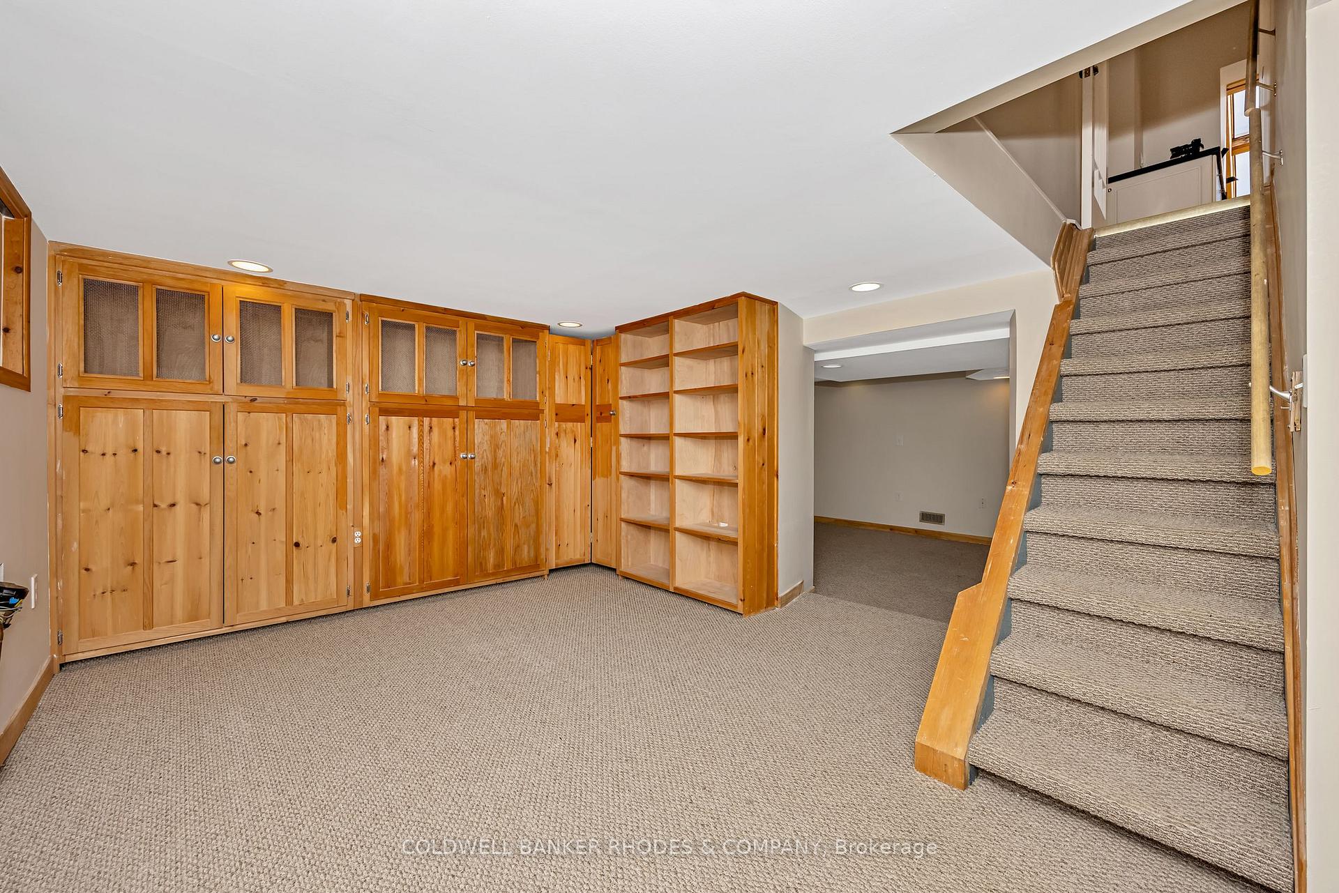 Photo 36 of 421 Hinton Avenue S, Ottawa, Civic Hospital — HOMEH