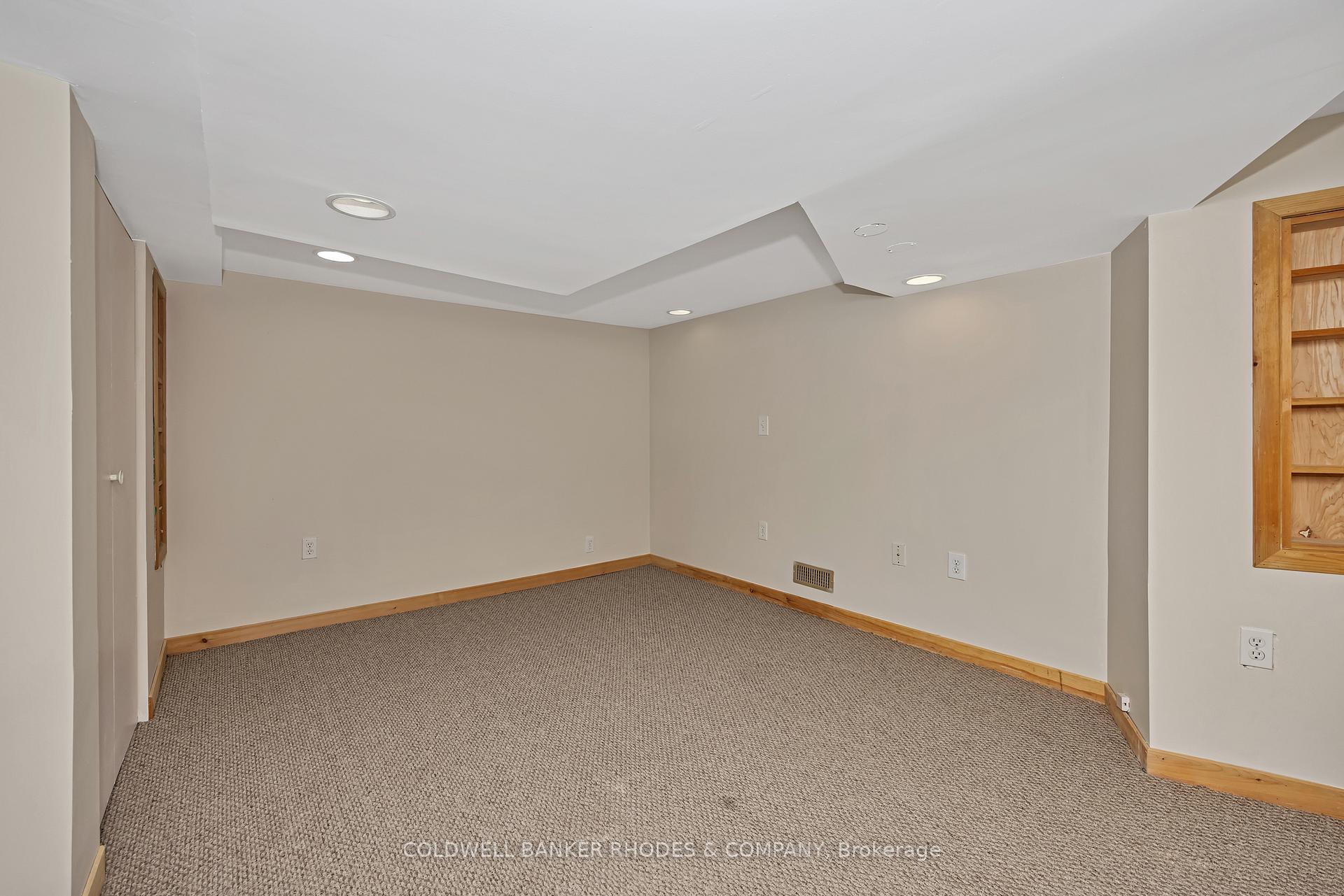 Photo 37 of 421 Hinton Avenue S, Ottawa, Civic Hospital — HOMEH