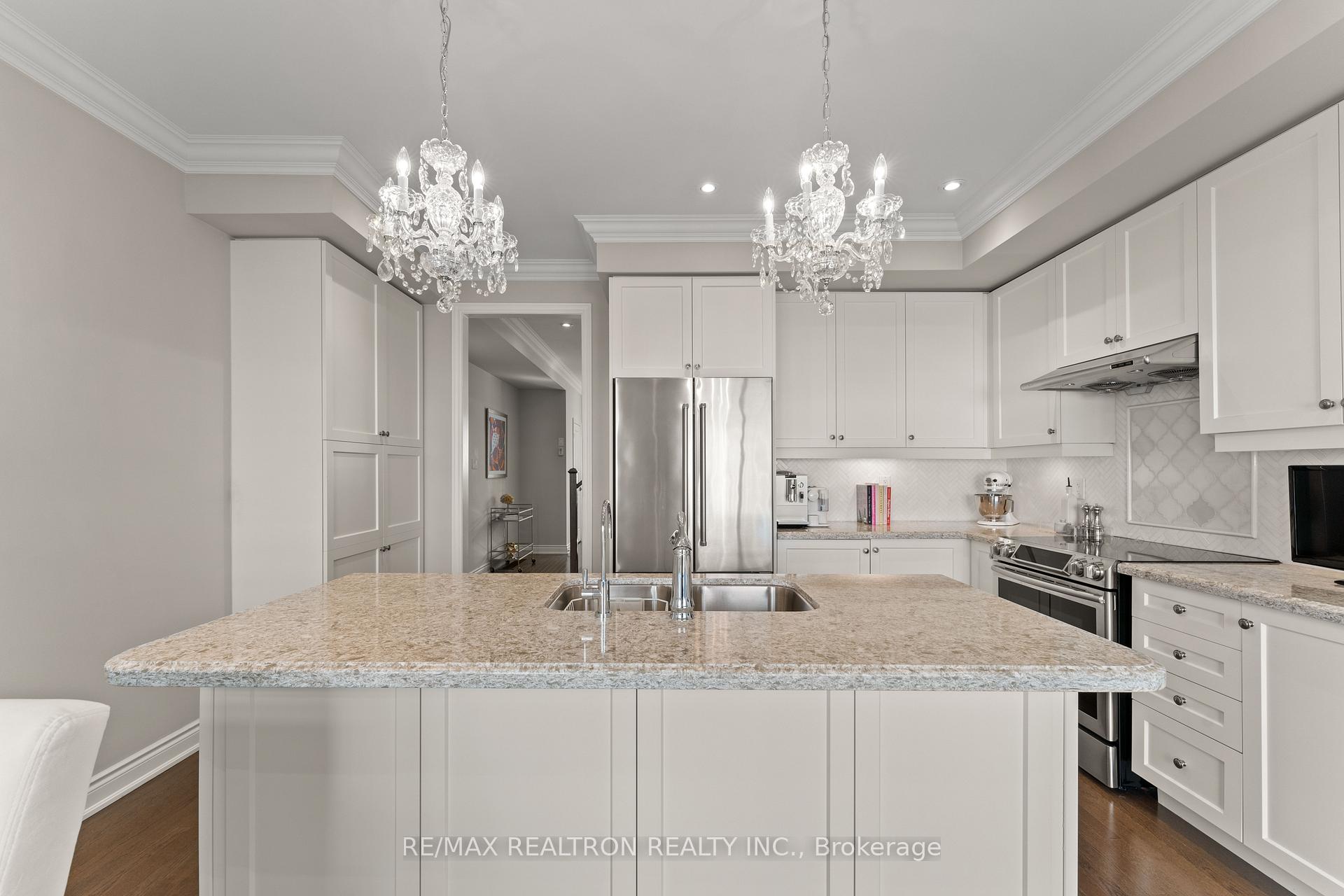 Photo 15 of Unit 30, 1331 Major Mackenzie Drive, Vaughan, Patterson — HOMEH