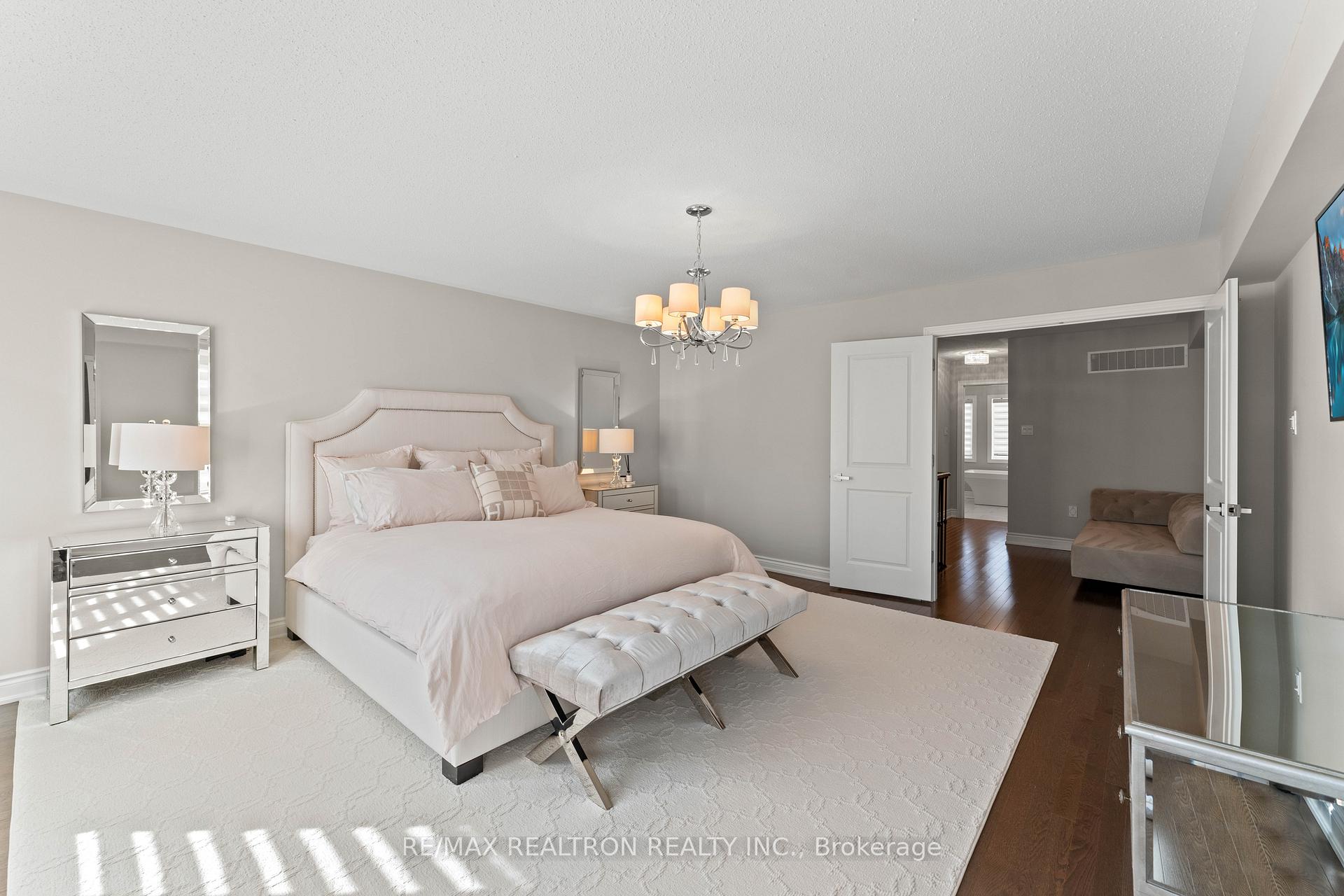 Photo 55 of Unit 30, 1331 Major Mackenzie Drive, Vaughan, Patterson — HOMEH