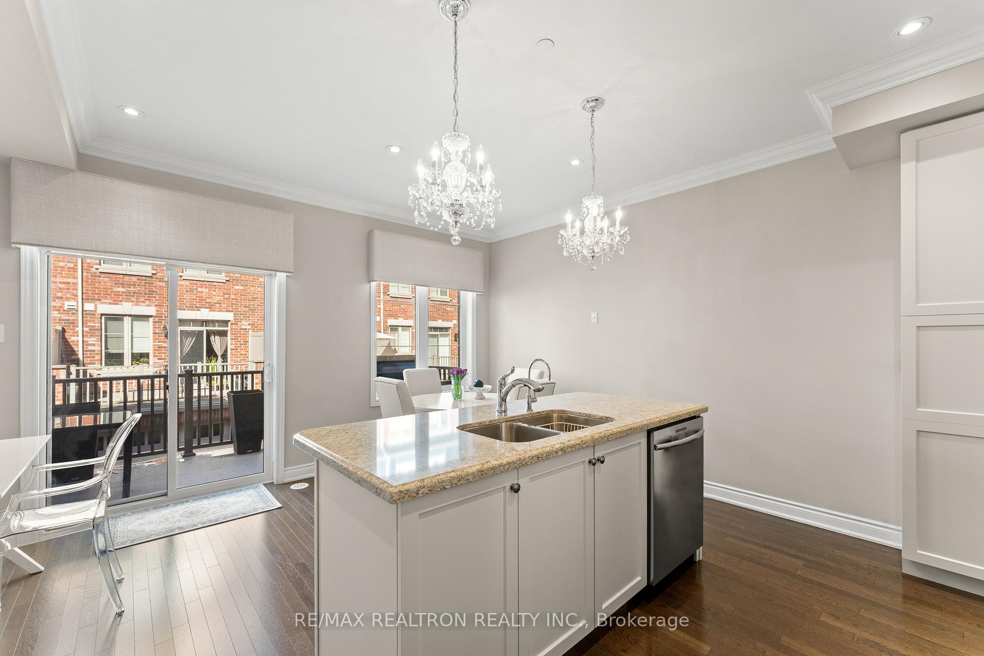 Photo 32 of Unit 30, 1331 Major Mackenzie Drive, Vaughan, Patterson — HOMEH
