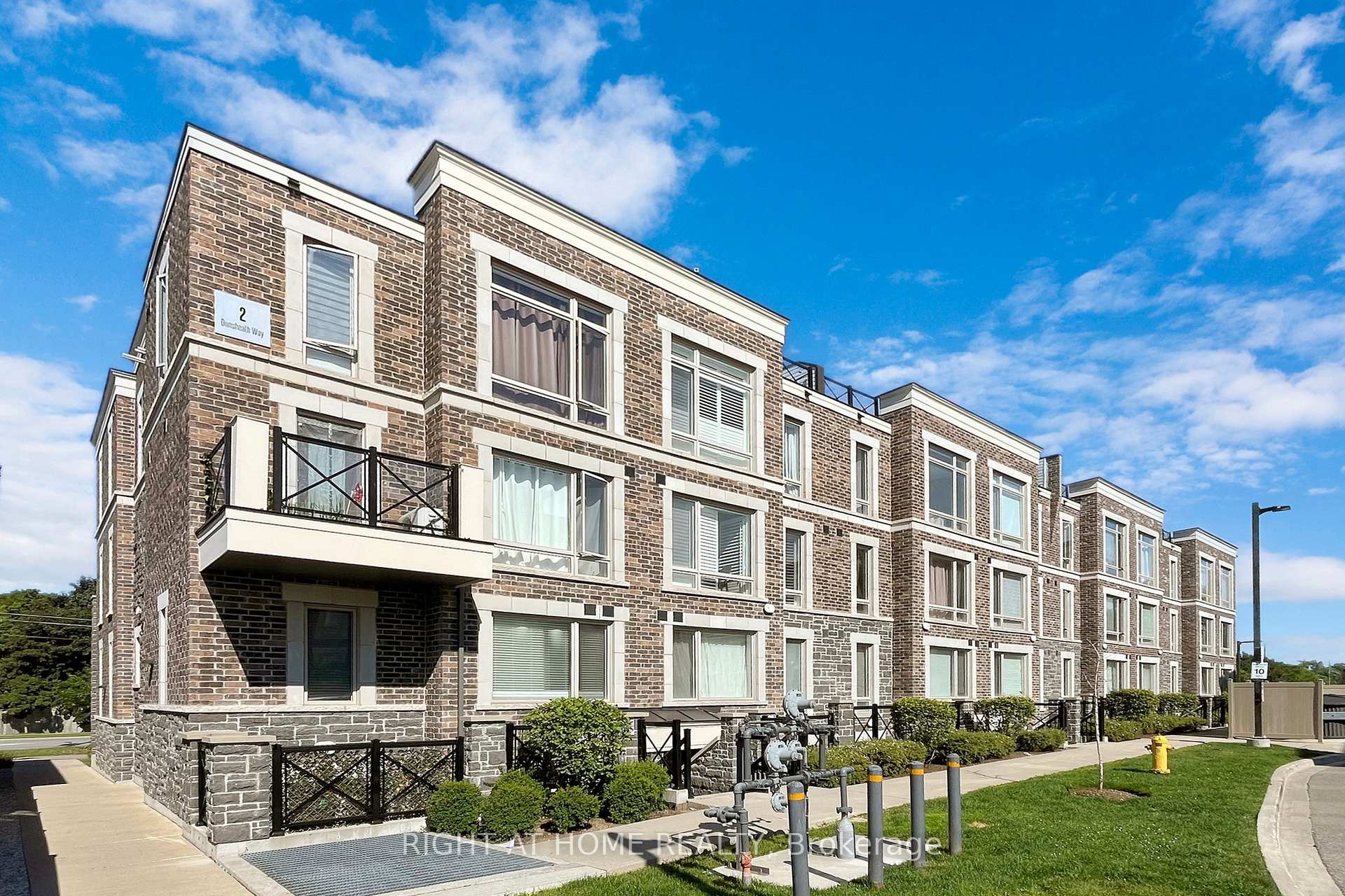 Photo 2 of Unit 129, 2 Dunsheath Way, Markham, Cornell — HOMEH