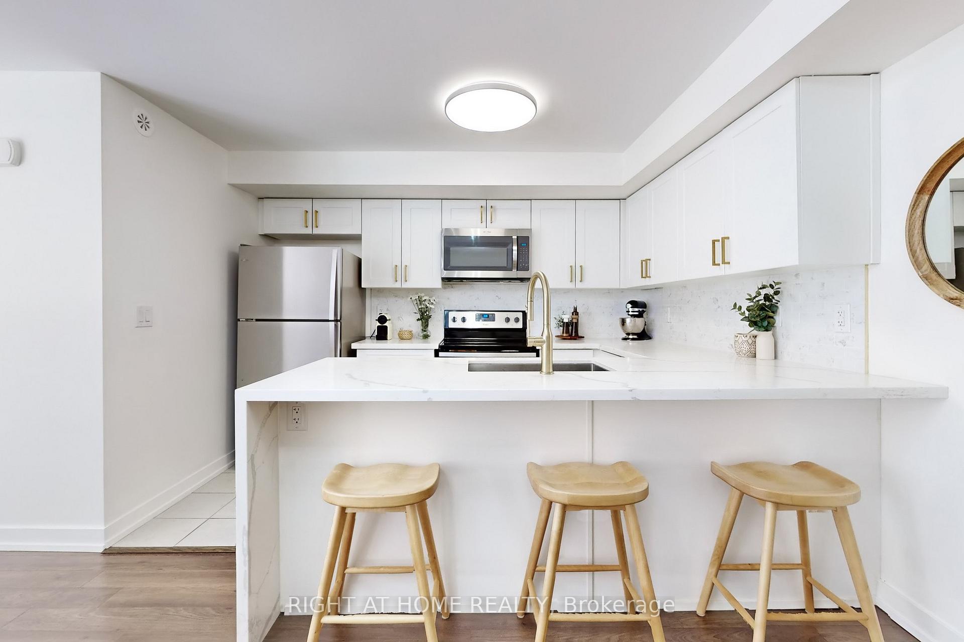 Photo 12 of Unit 129, 2 Dunsheath Way, Markham, Cornell — HOMEH