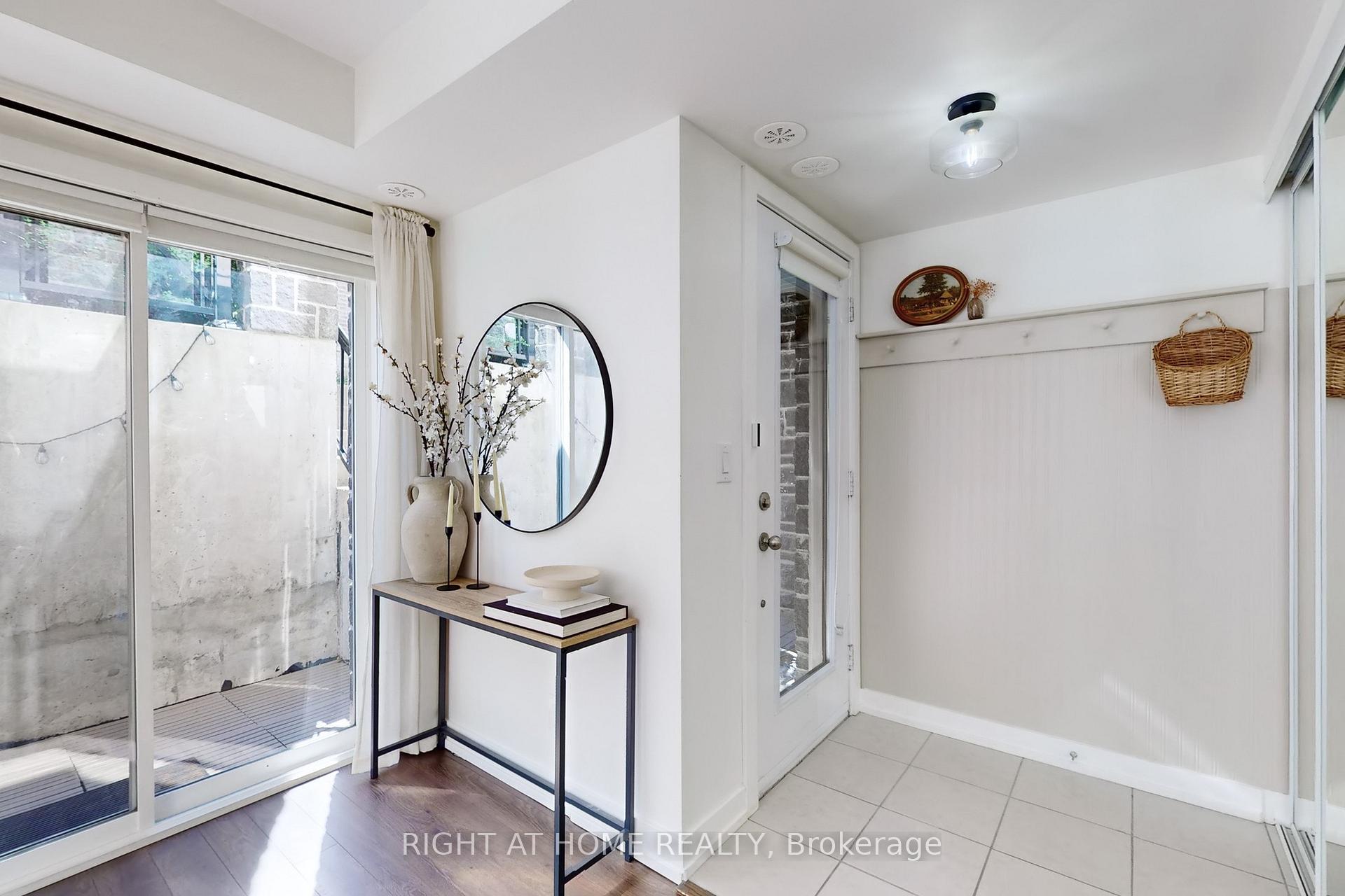 Photo 17 of Unit 129, 2 Dunsheath Way, Markham, Cornell — HOMEH