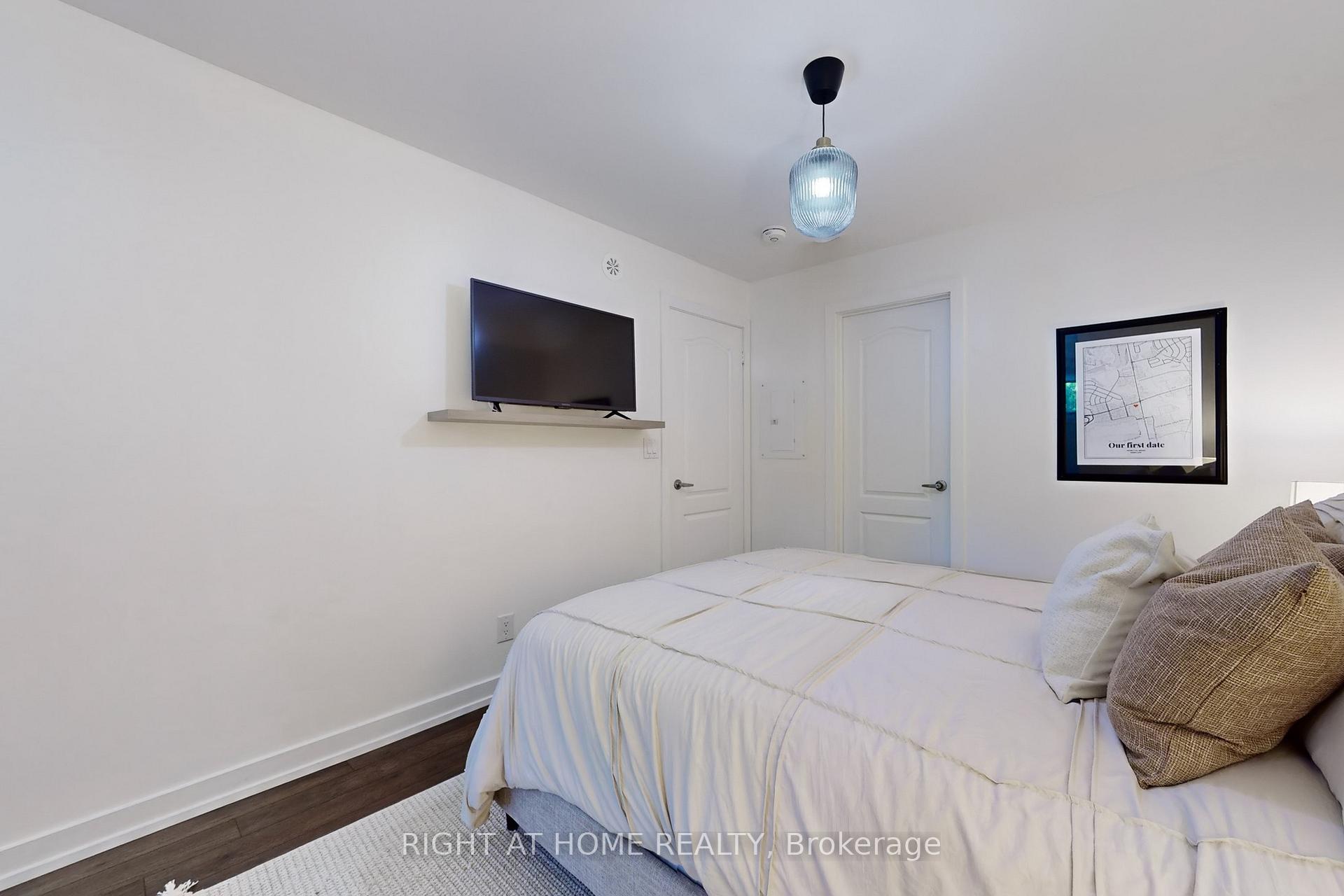 Photo 23 of Unit 129, 2 Dunsheath Way, Markham, Cornell — HOMEH