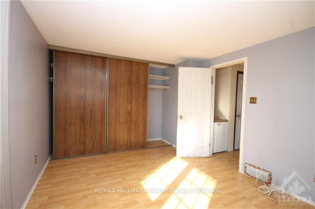 Photo 9 of 1659 Nordic Way, Ottawa, Pineview — HOMEH