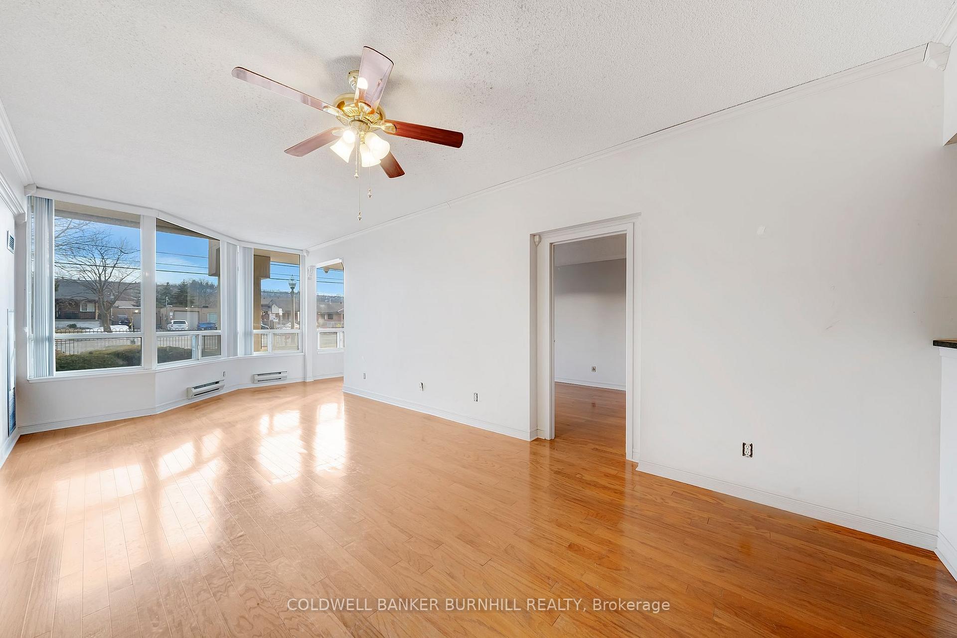 Photo 5 of Unit 112, 495 Highway 8, Hamilton, Stoney Creek — HOMEH