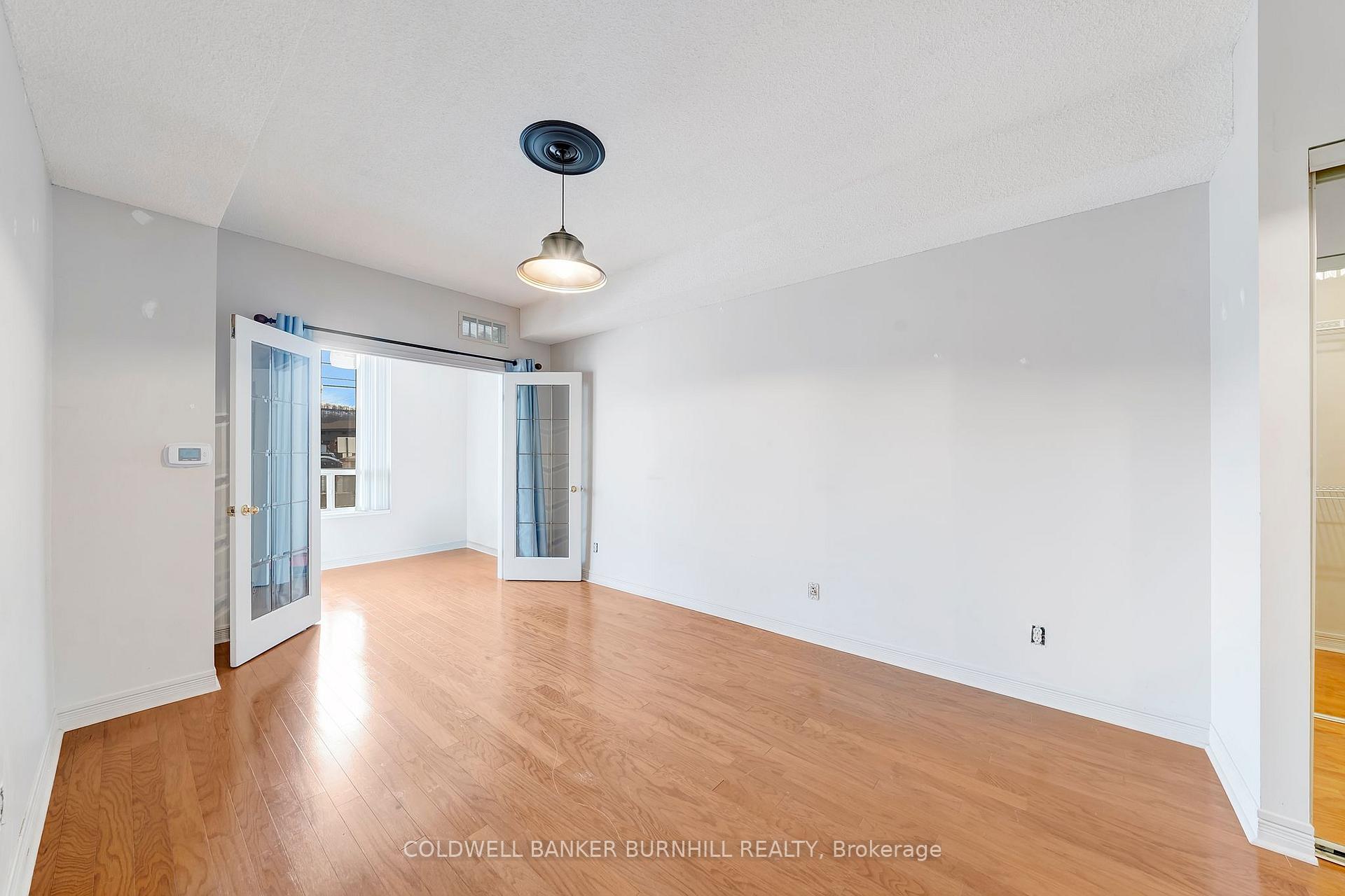 Photo 16 of Unit 112, 495 Highway 8, Hamilton, Stoney Creek — HOMEH