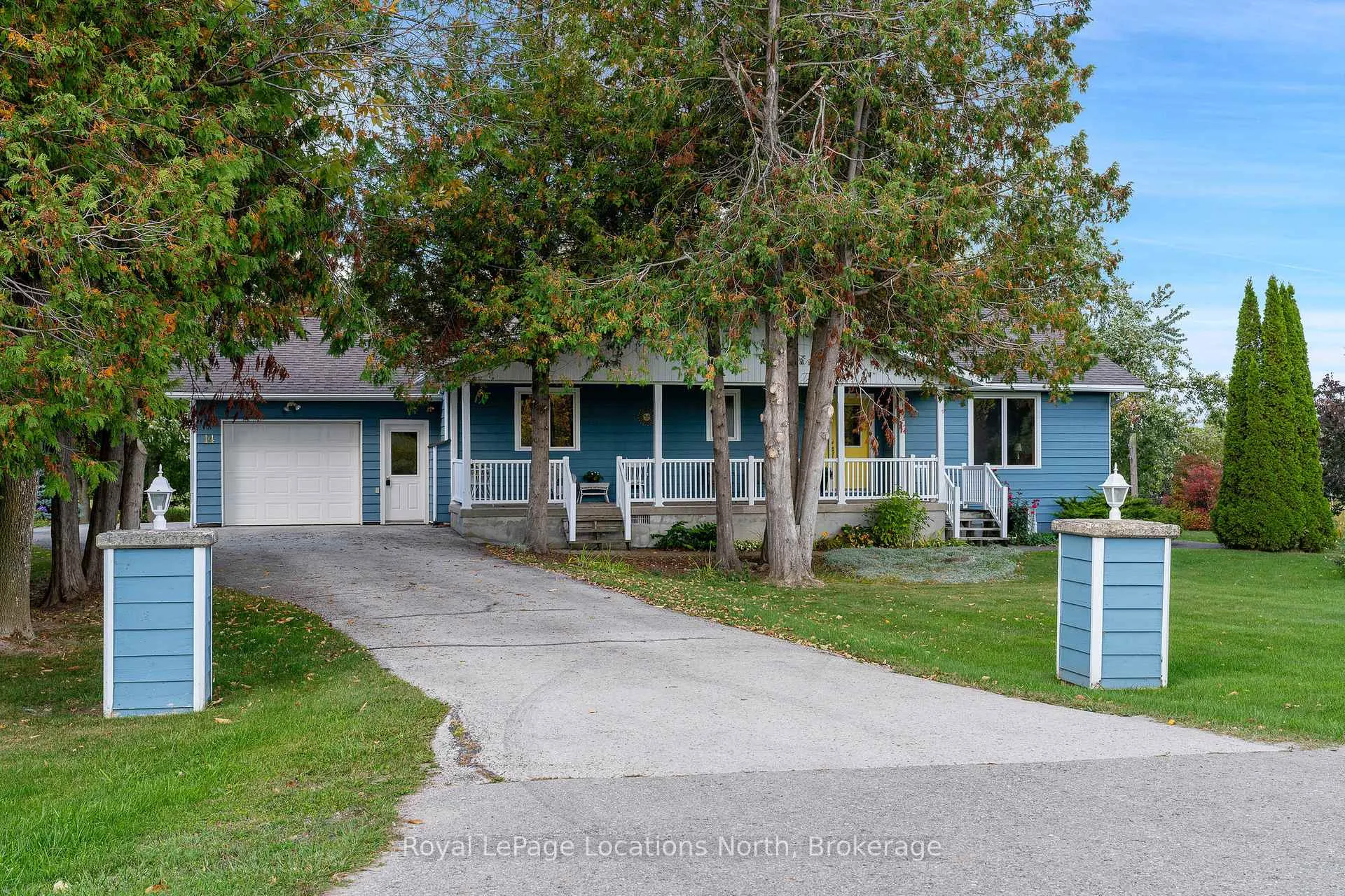 Photo 1 of 14 Sydenham Trail W, Clearview, Rural Clearview — HOMEH