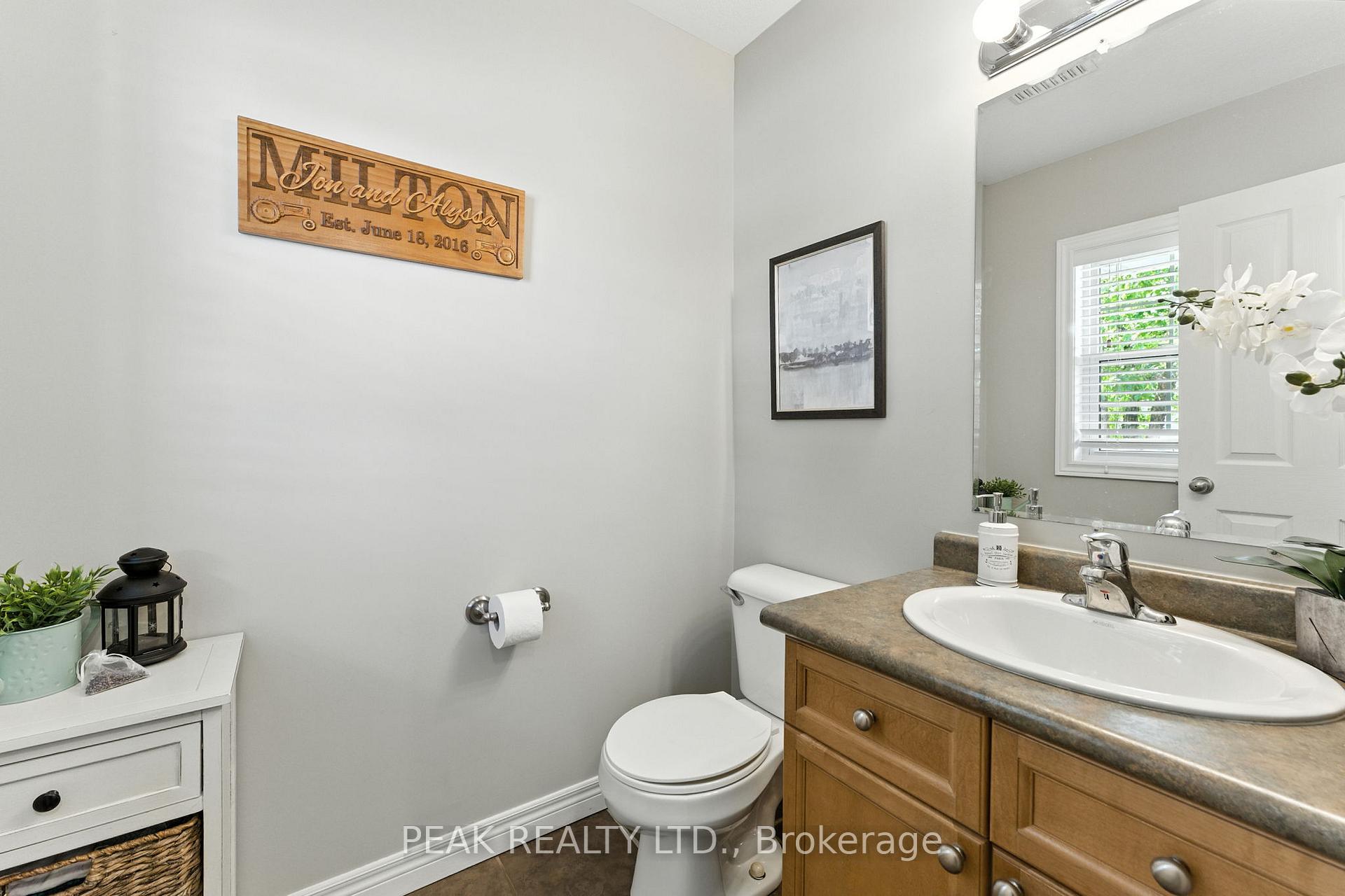 Photo 10 of 11 Macpherson Drive, Brant, Paris — HOMEH