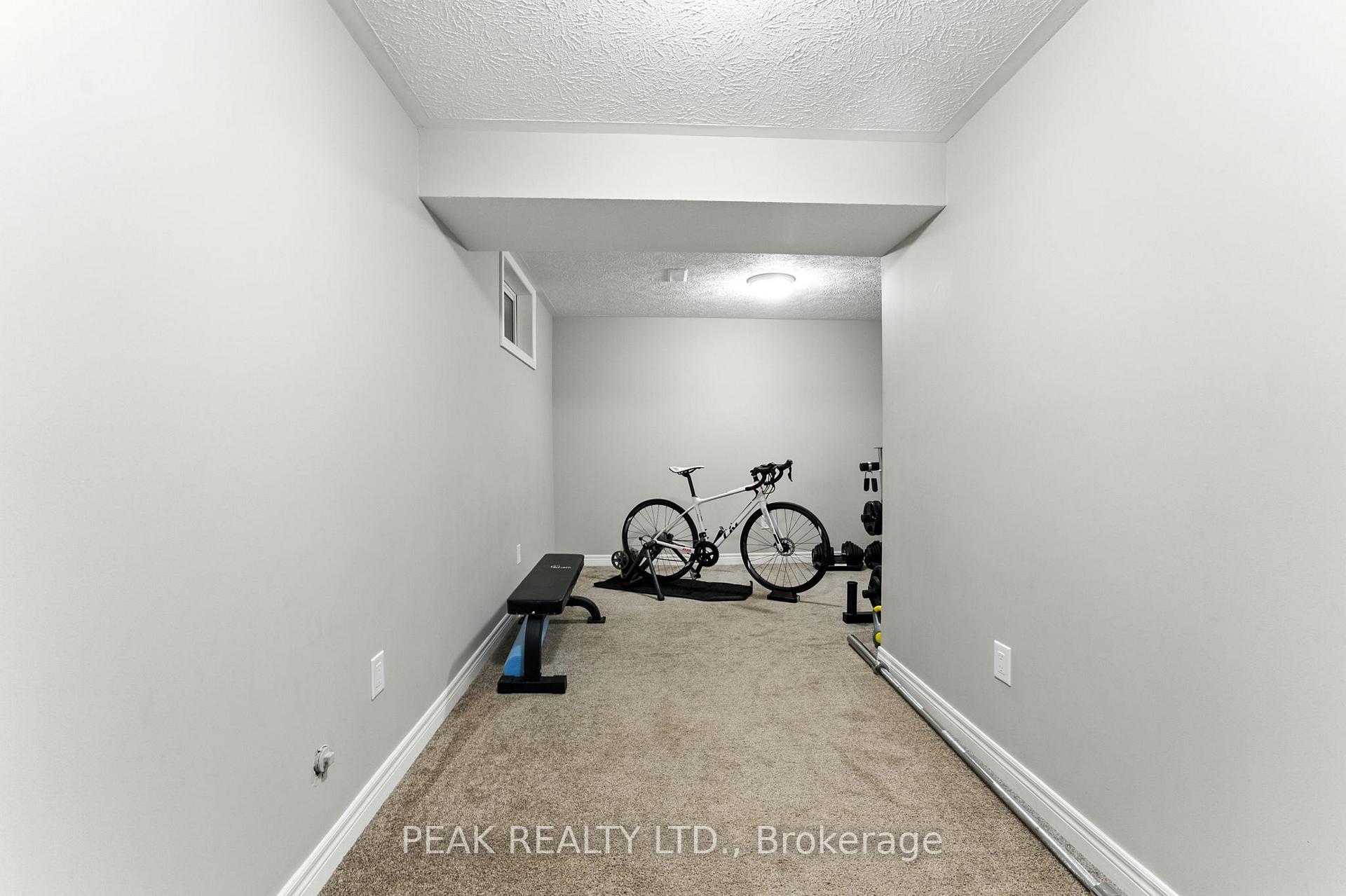 Photo 15 of 11 Macpherson Drive, Brant, Paris — HOMEH