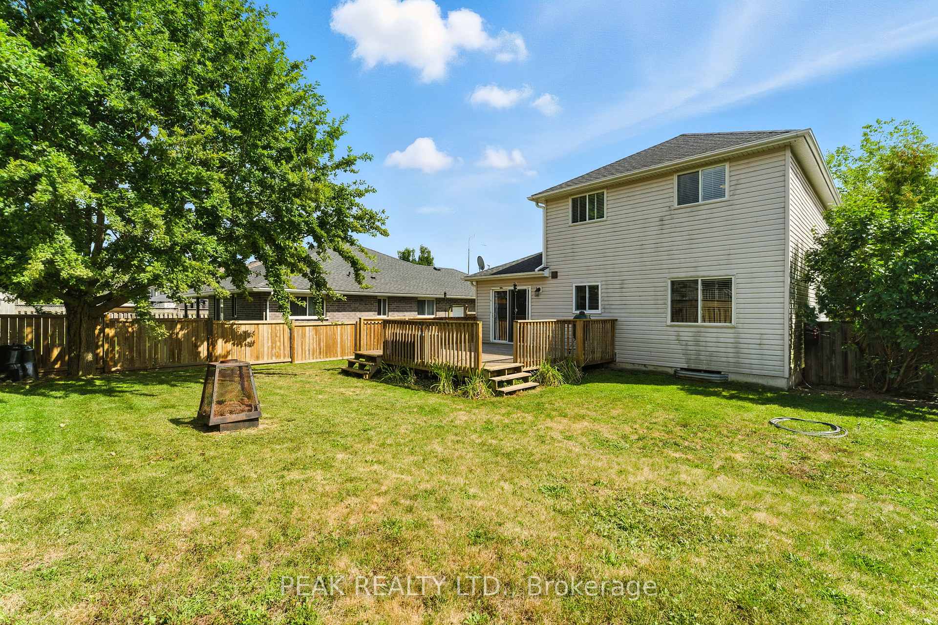 Photo 26 of 11 Macpherson Drive, Brant, Paris — HOMEH