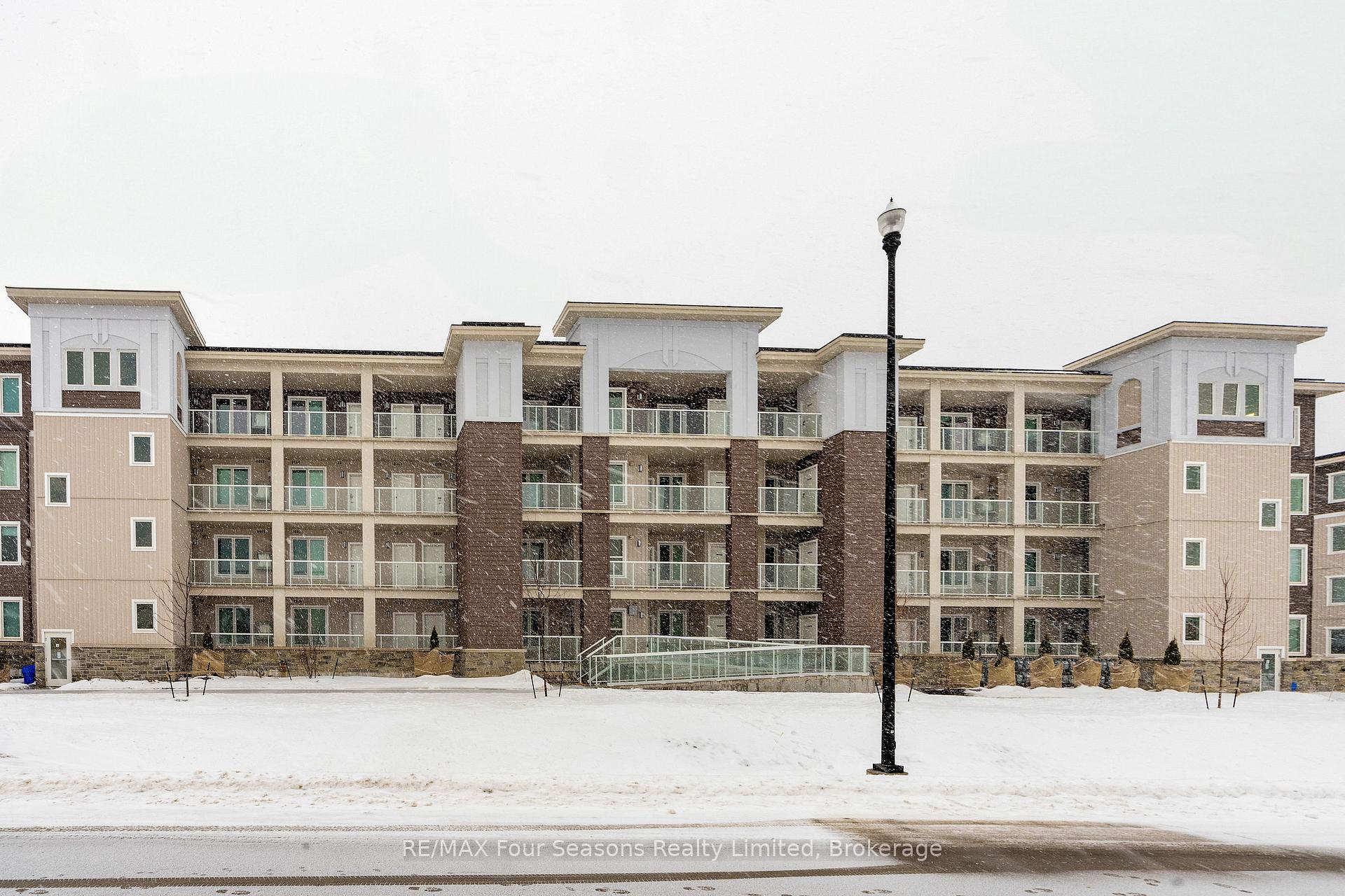 Photo 1 of Unit 403, 17 Spooner Crescent, Collingwood — HOMEH
