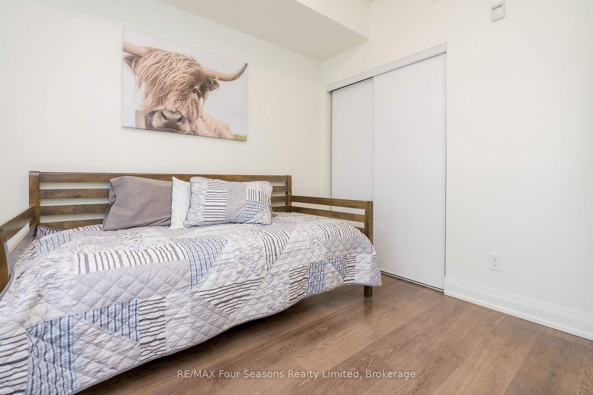 Photo 2 of Unit 403, 17 Spooner Crescent, Collingwood — HOMEH