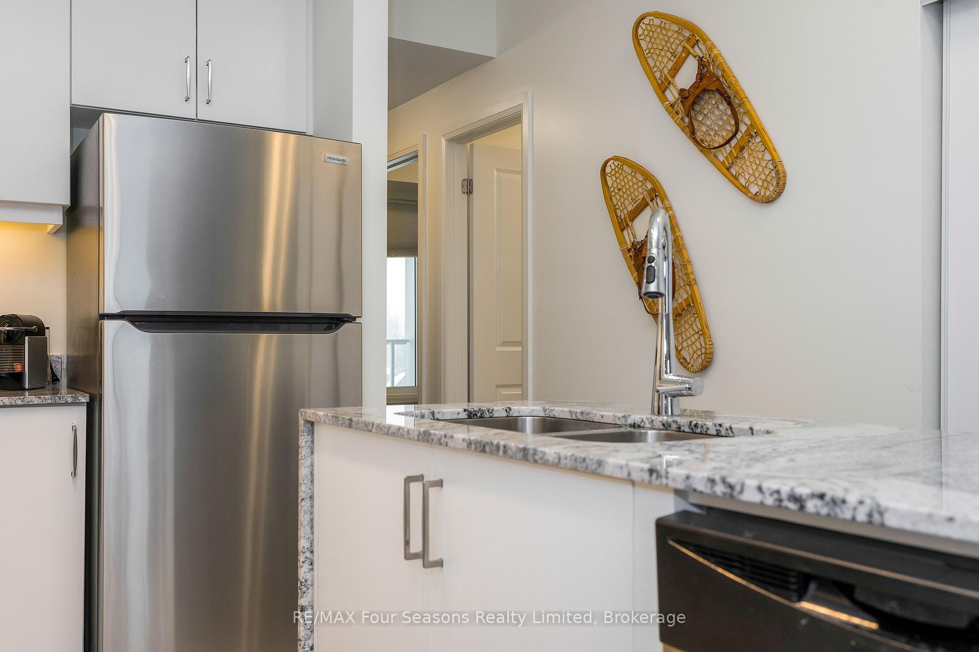 Photo 7 of Unit 403, 17 Spooner Crescent, Collingwood — HOMEH