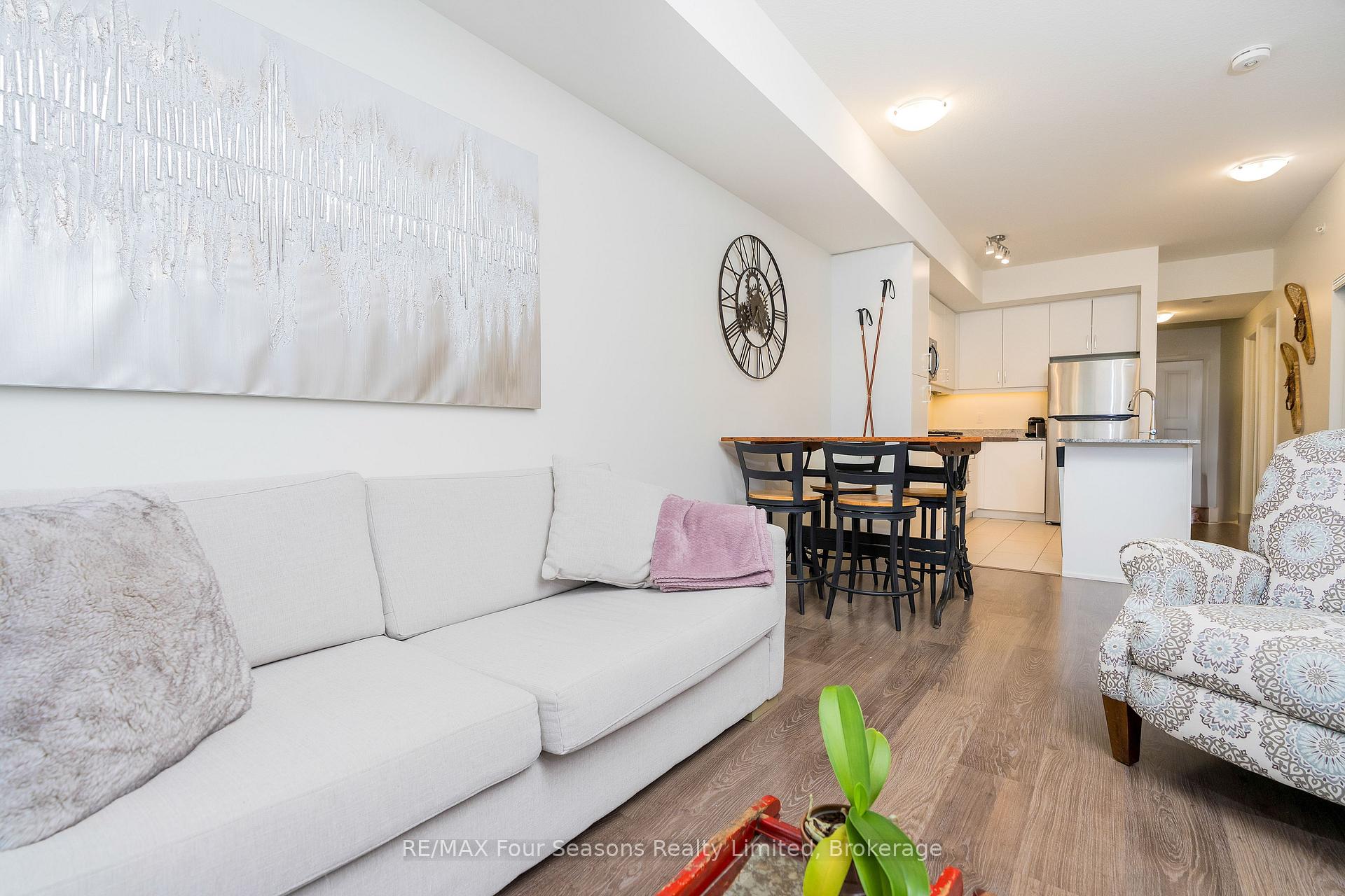 Photo 9 of Unit 403, 17 Spooner Crescent, Collingwood — HOMEH