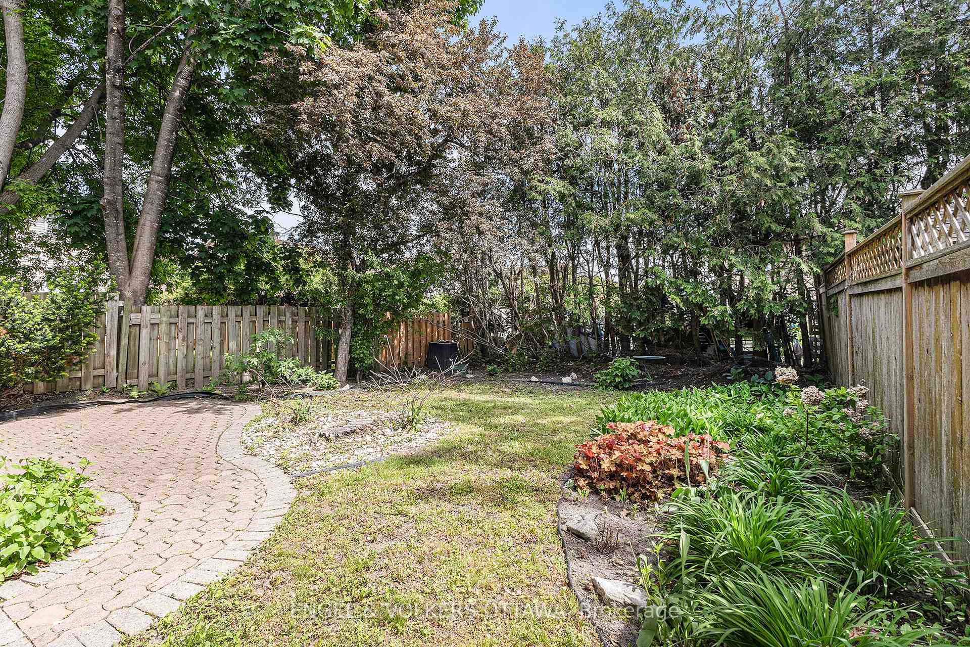 Photo 23 of 14 Farm Gate Crescent, Ottawa, Borden Farm/Stewart Farm/Carleton Heights/Parkwood Hills — HOMEH