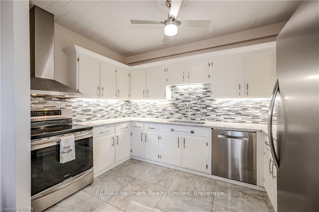 Photo 4 of Unit 707, 29 West Avenue, Kitchener — HOMEH
