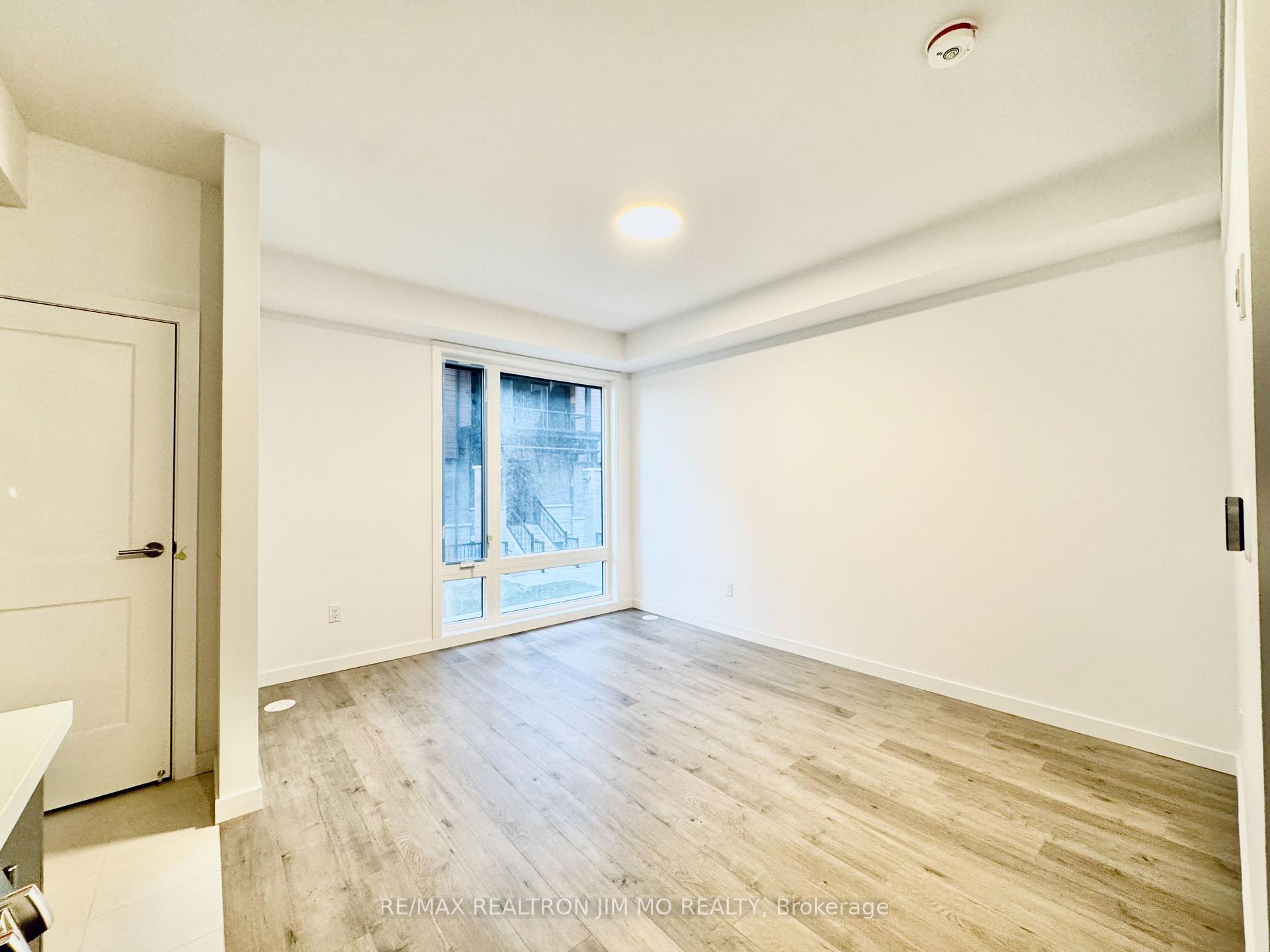 Photo 4 of Unit 4, 113 Marydale Street, Markham, Middlefield — HOMEH