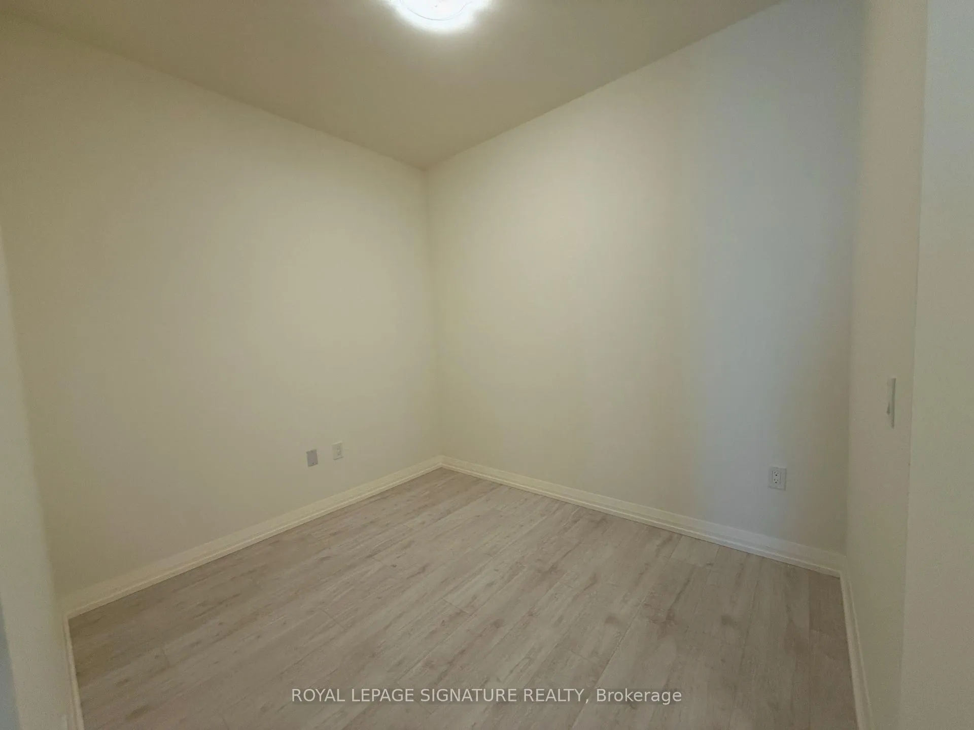 Photo 4 of Unit 1412, 27 Korda Gate, Vaughan, Vellore Village — HOMEH