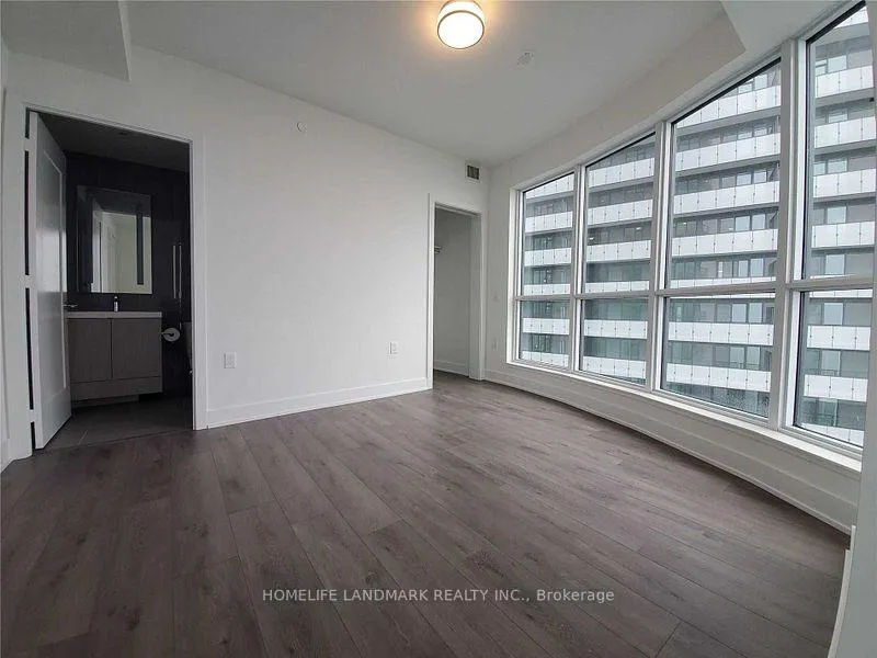 Photo 4 of Unit 3223, 585 Bloor Street E, Toronto, North St. James Town — HOMEH