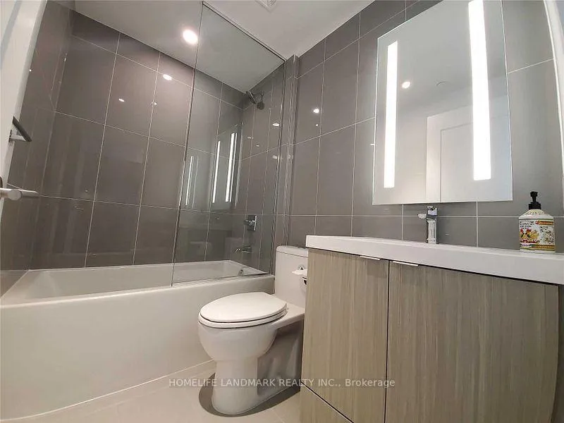 Photo 6 of Unit 3223, 585 Bloor Street E, Toronto, North St. James Town — HOMEH