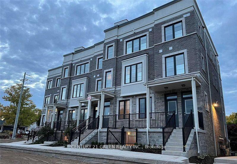 Front of Unit 51, 383 Dundas Street E