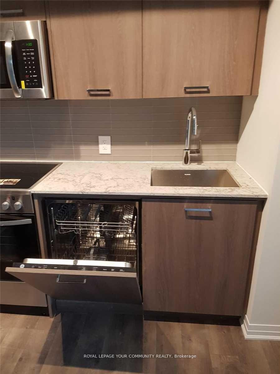 Photo 4 of Unit 222, 1630 Queen Street E, Toronto, The Beaches — HOMEH