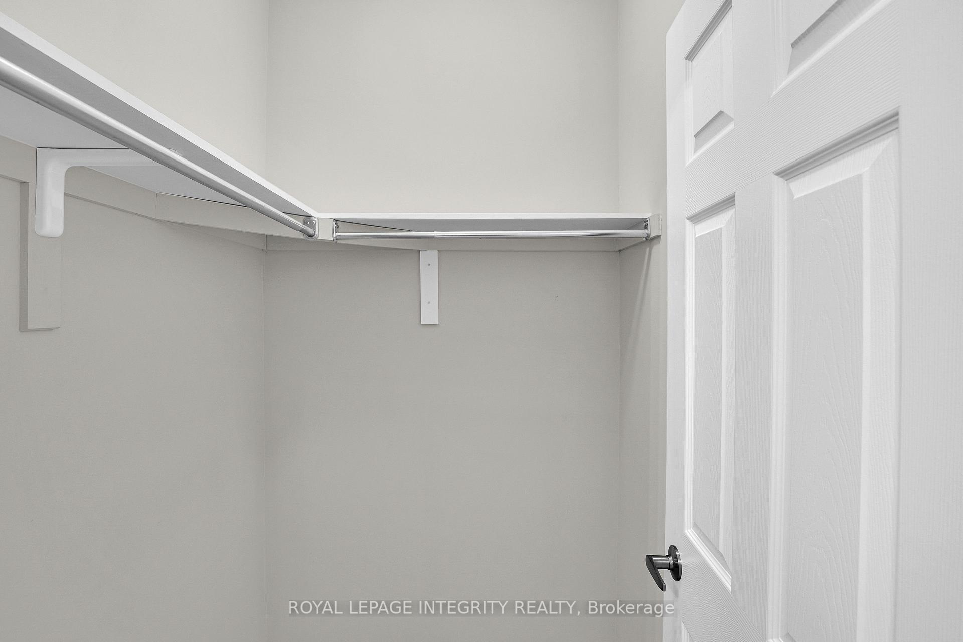 Photo 9 of 187 Lamprey Street, Ottawa, Barrhaven - Half Moon Bay — HOMEH