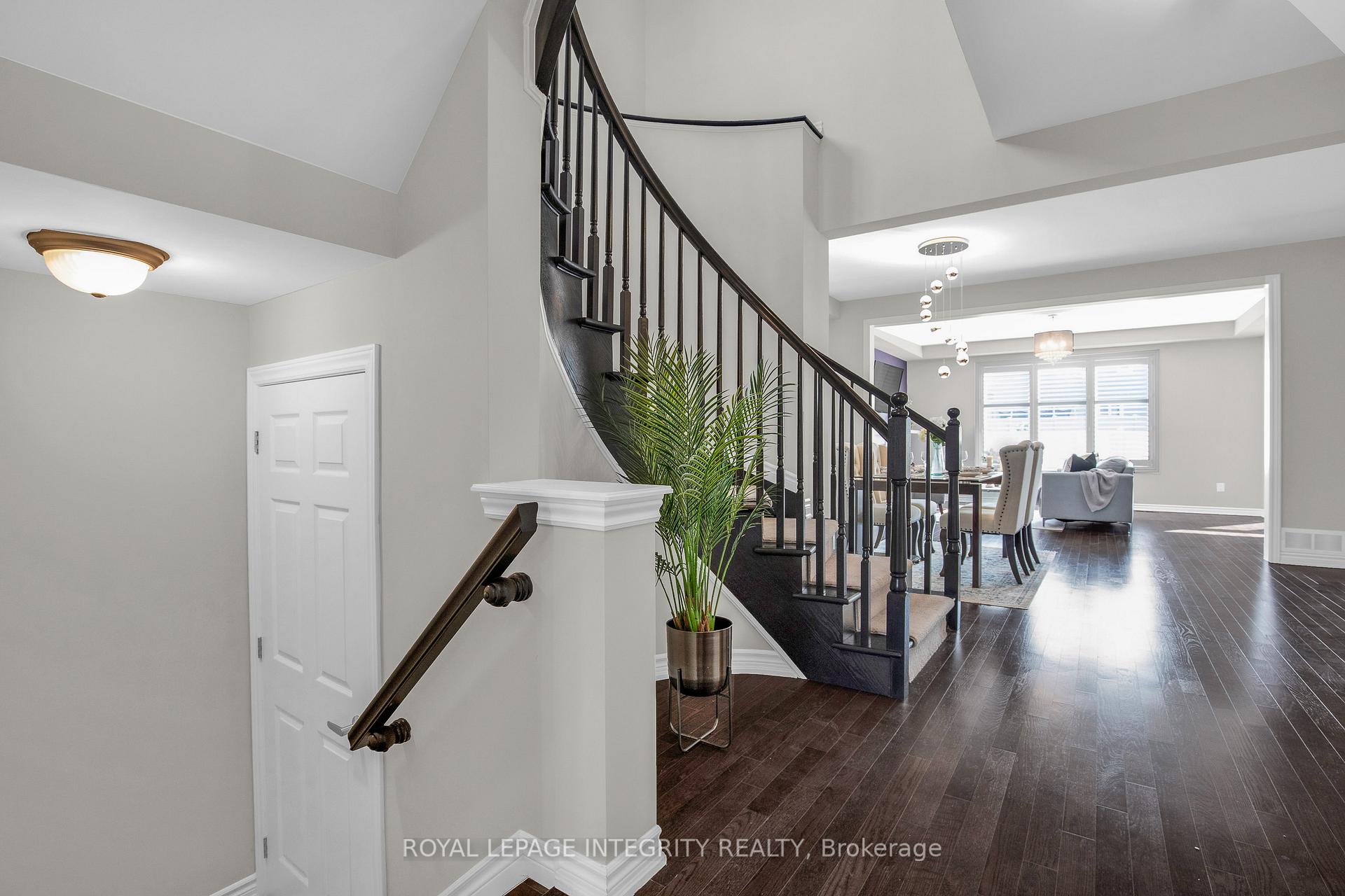 Photo 5 of 187 Lamprey Street, Ottawa, Barrhaven - Half Moon Bay — HOMEH