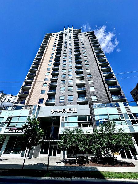 Front of Unit 406, 318 Spruce Street