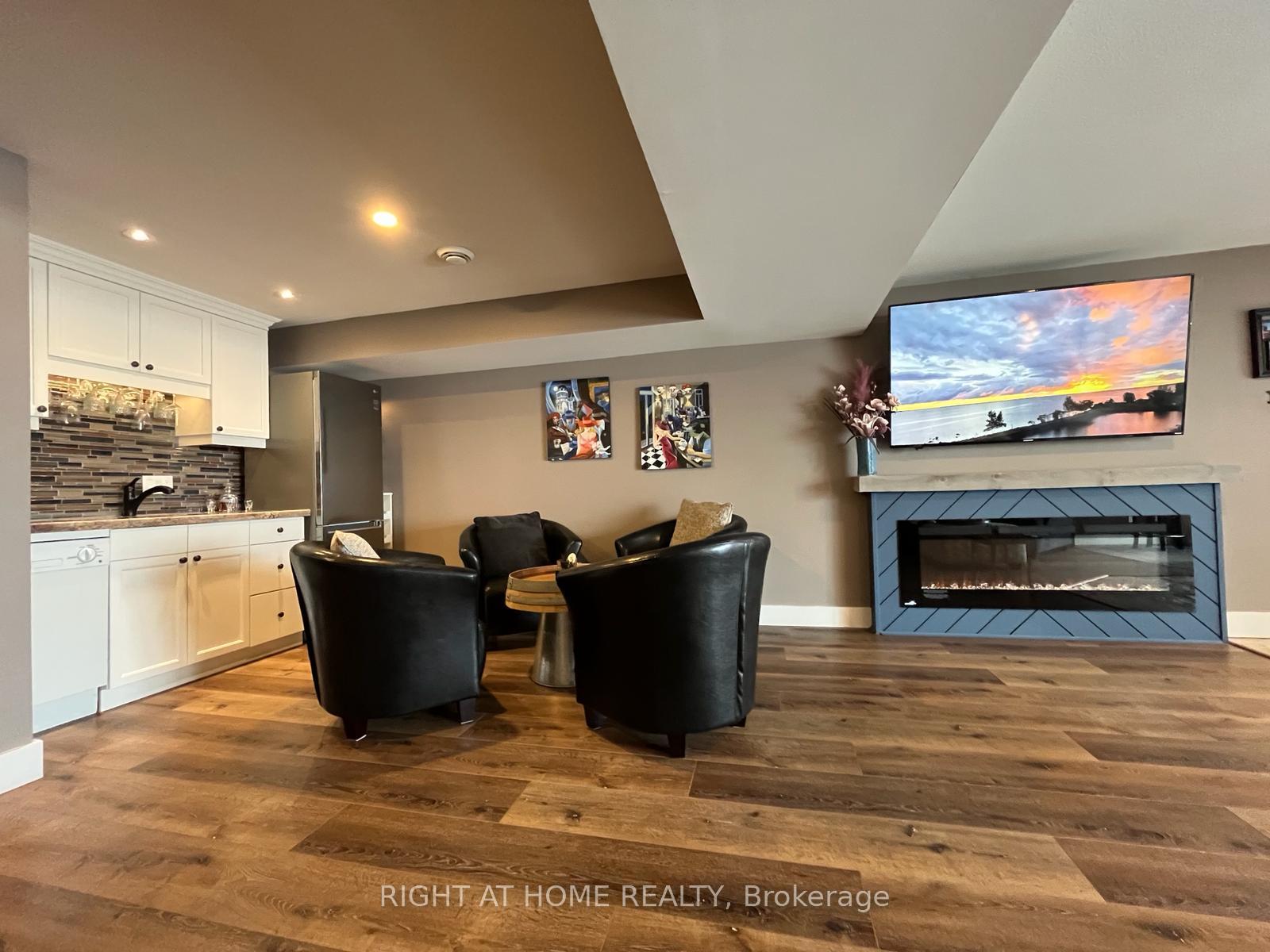 Photo 24 of Unit 15, 155 William Street, Midland — HOMEH