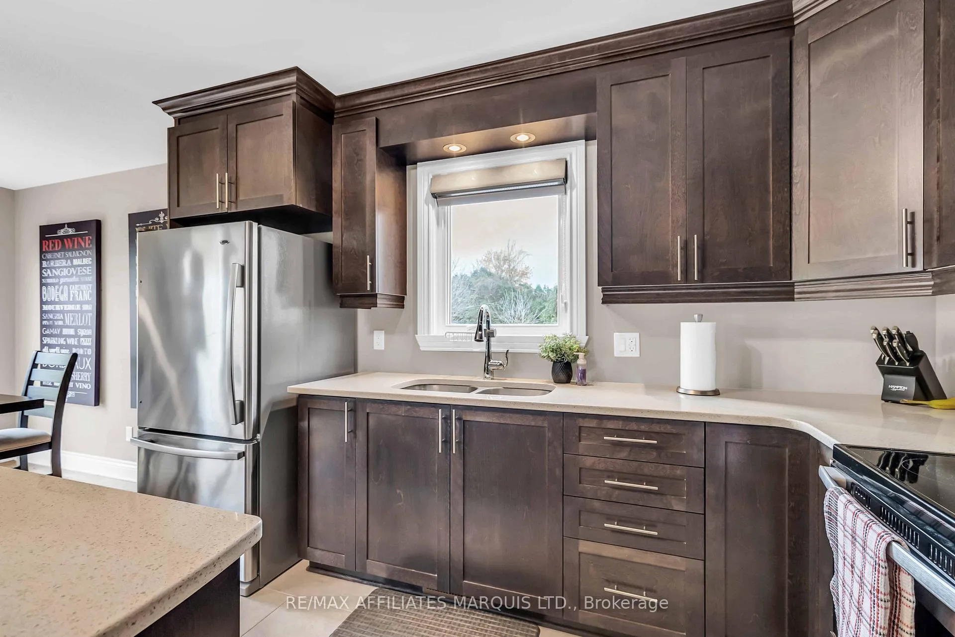 Photo 5 of 1101 Clement Court, Cornwall — HOMEH