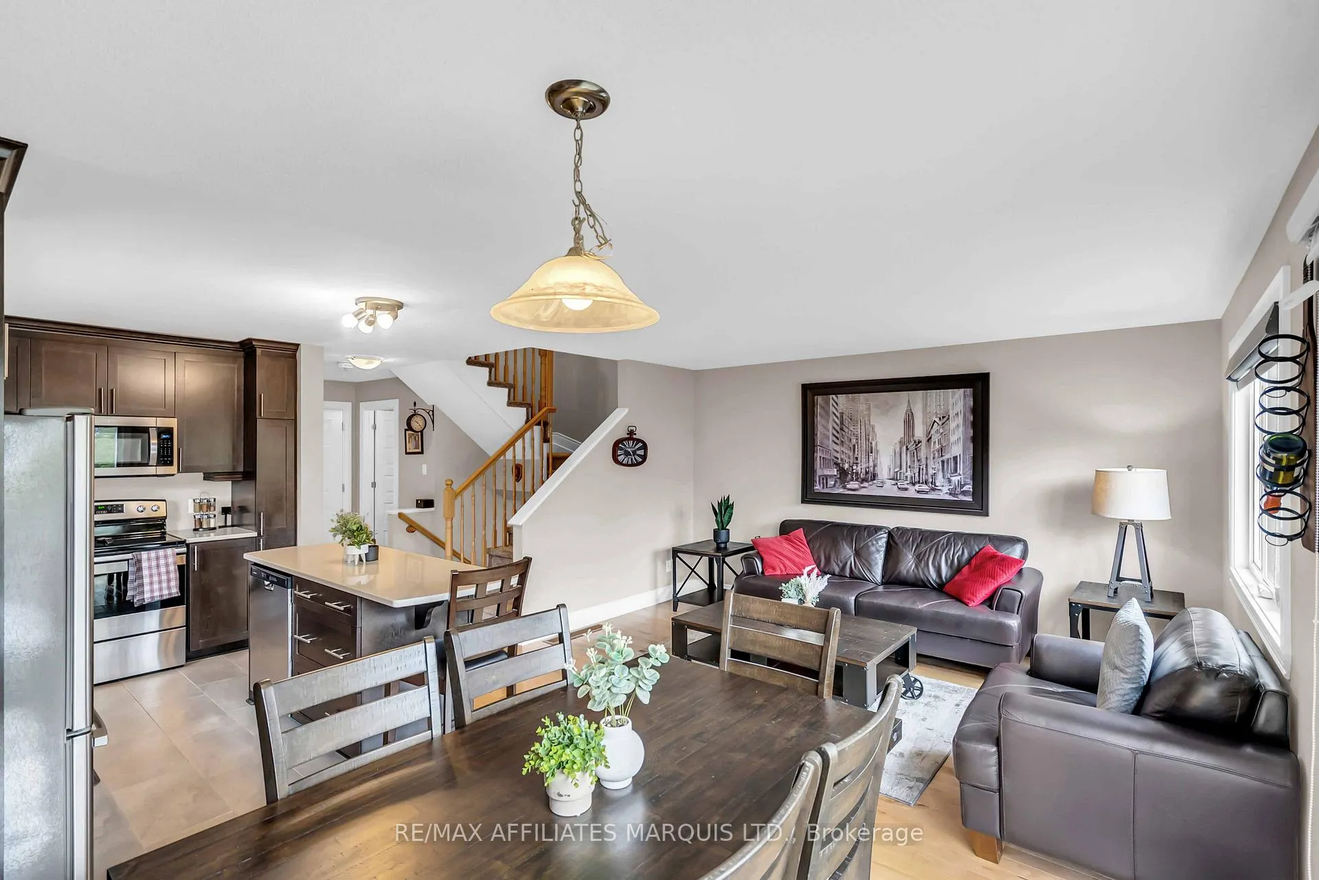 Photo 6 of 1101 Clement Court, Cornwall — HOMEH